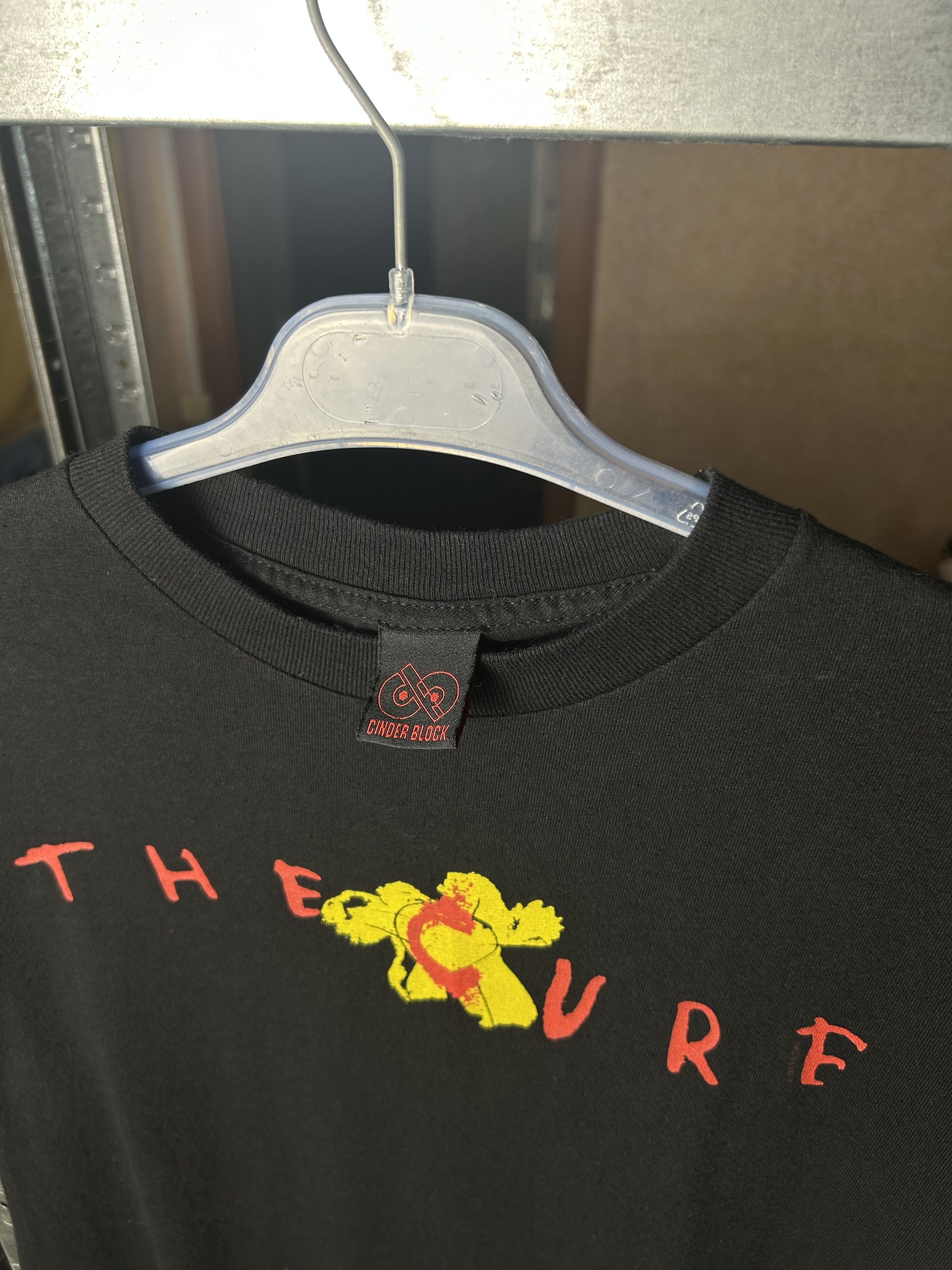 Band Tees Vintage 2004 The Cure Rock Band Robert Smith T-shirt Size US L / EU 52-54 / 3 - 5 Thumbnail