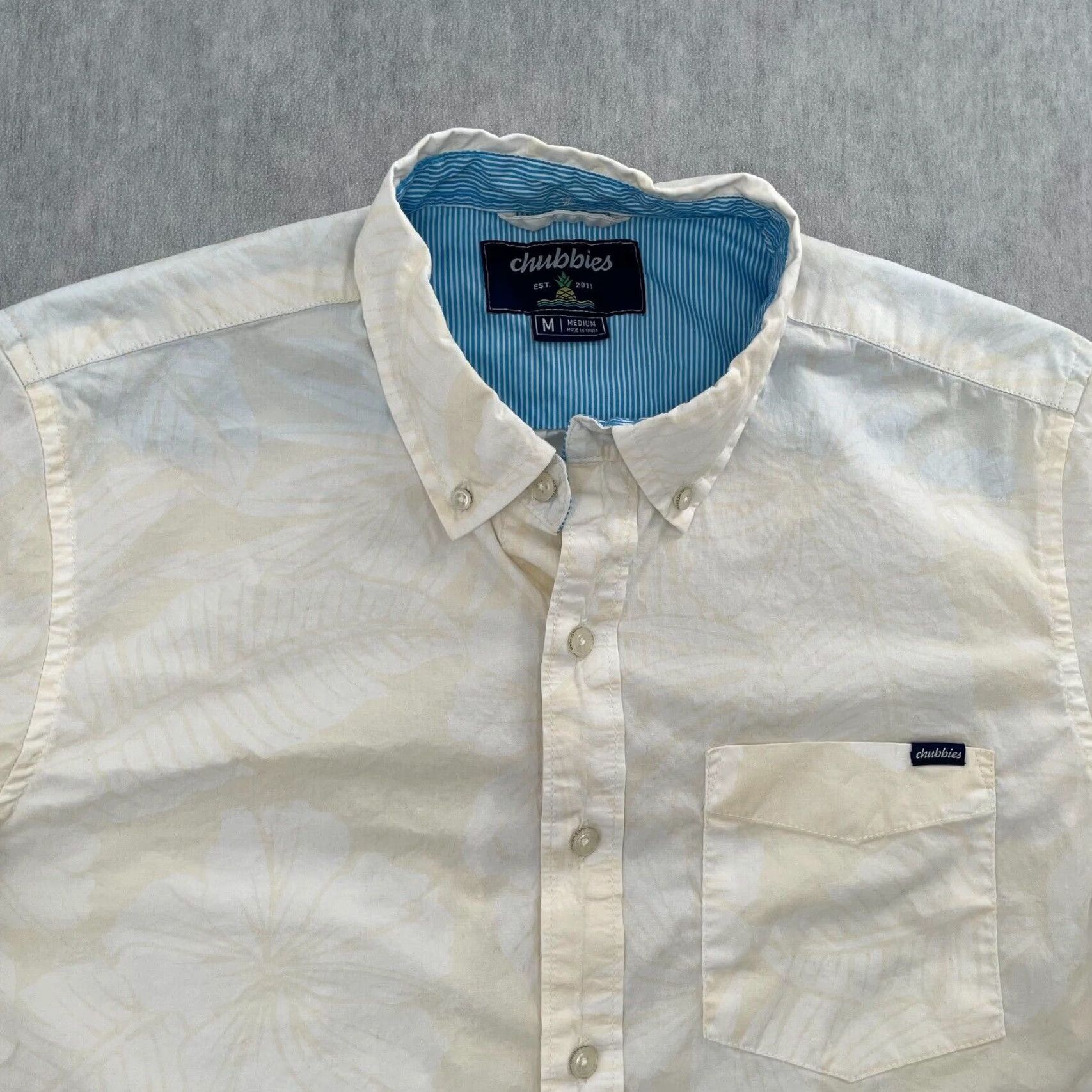 Chubbies VINTAGE Chubbies Shirt Men Adult Medium Short Sleeve Button Up Floral Cotton Blend Tan White Summer Casual Size US M / EU 48-50 / 2 - 3 Thumbnail