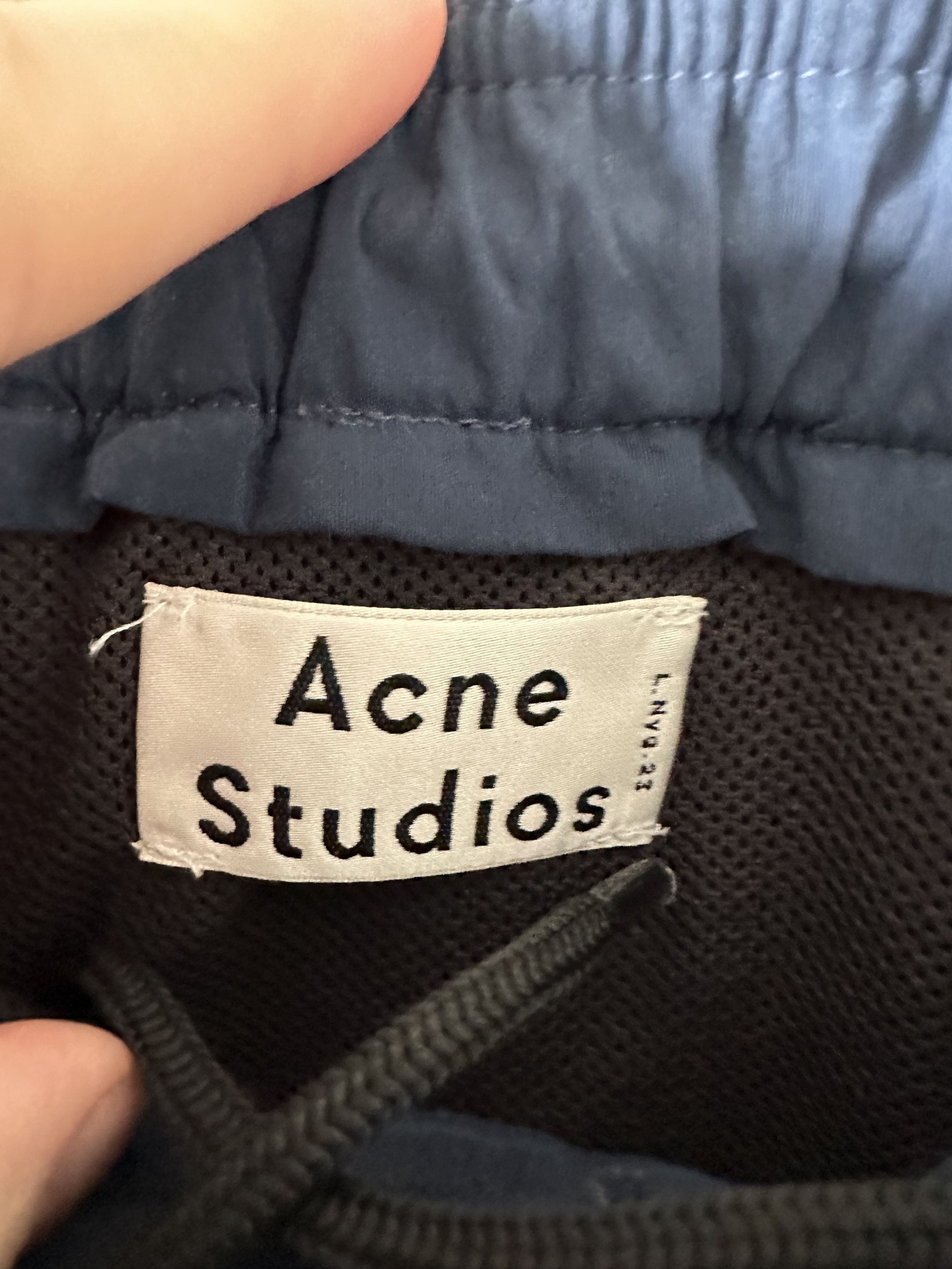 Acne Studios Acne Studios Poseidon Dot Swim Trunks Size US 32 / EU 48 - 2 Thumbnail