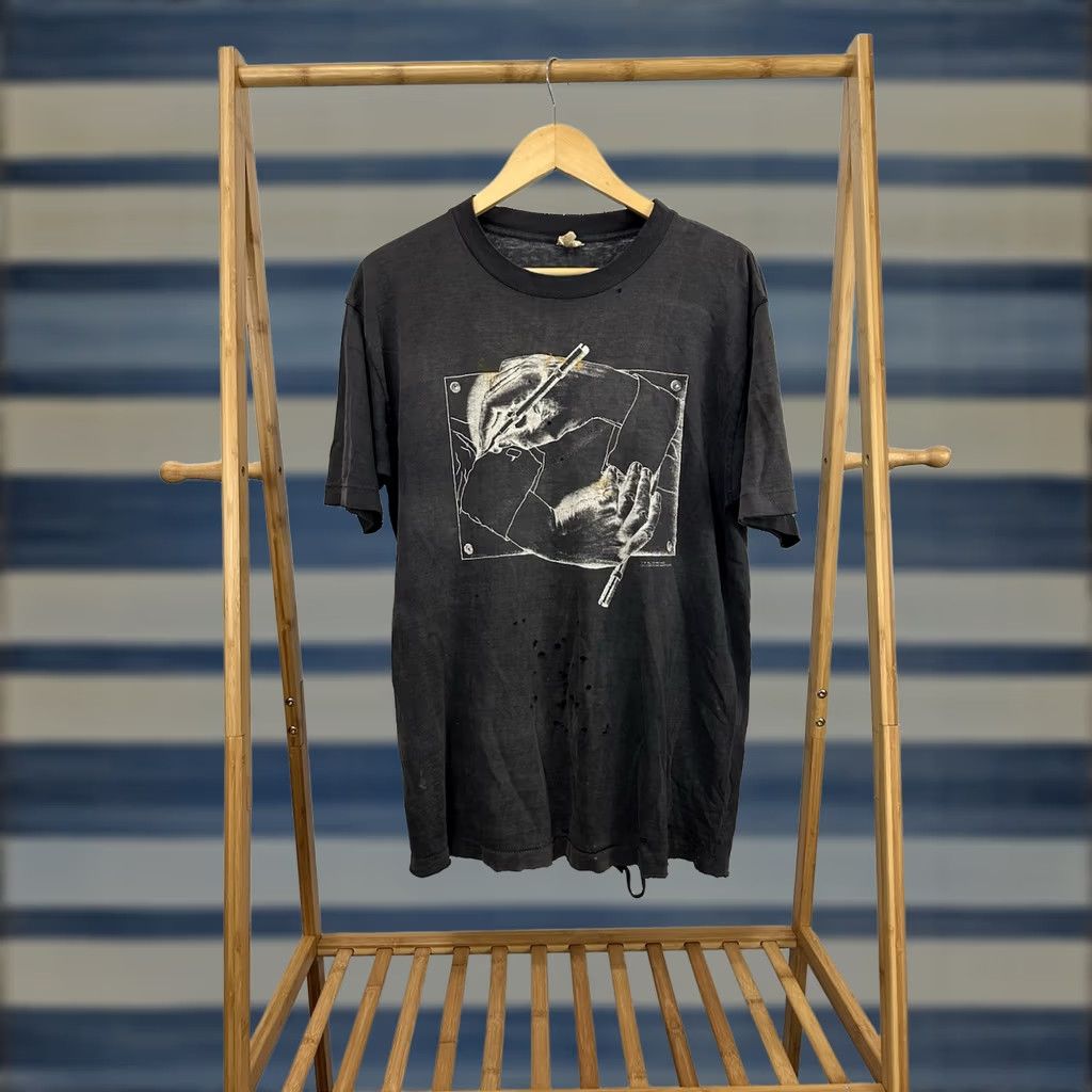 Thrasher VTG Andazia T-Shirt Black L Grunge Thrashed Faded Distressed Worn Wip Workwear Mens Shirt 90s Style Vintage MC Escher Drawing Hands Gradient Sun Fade Size US L / EU 52-54 / 3 - 1 Thumbnail
