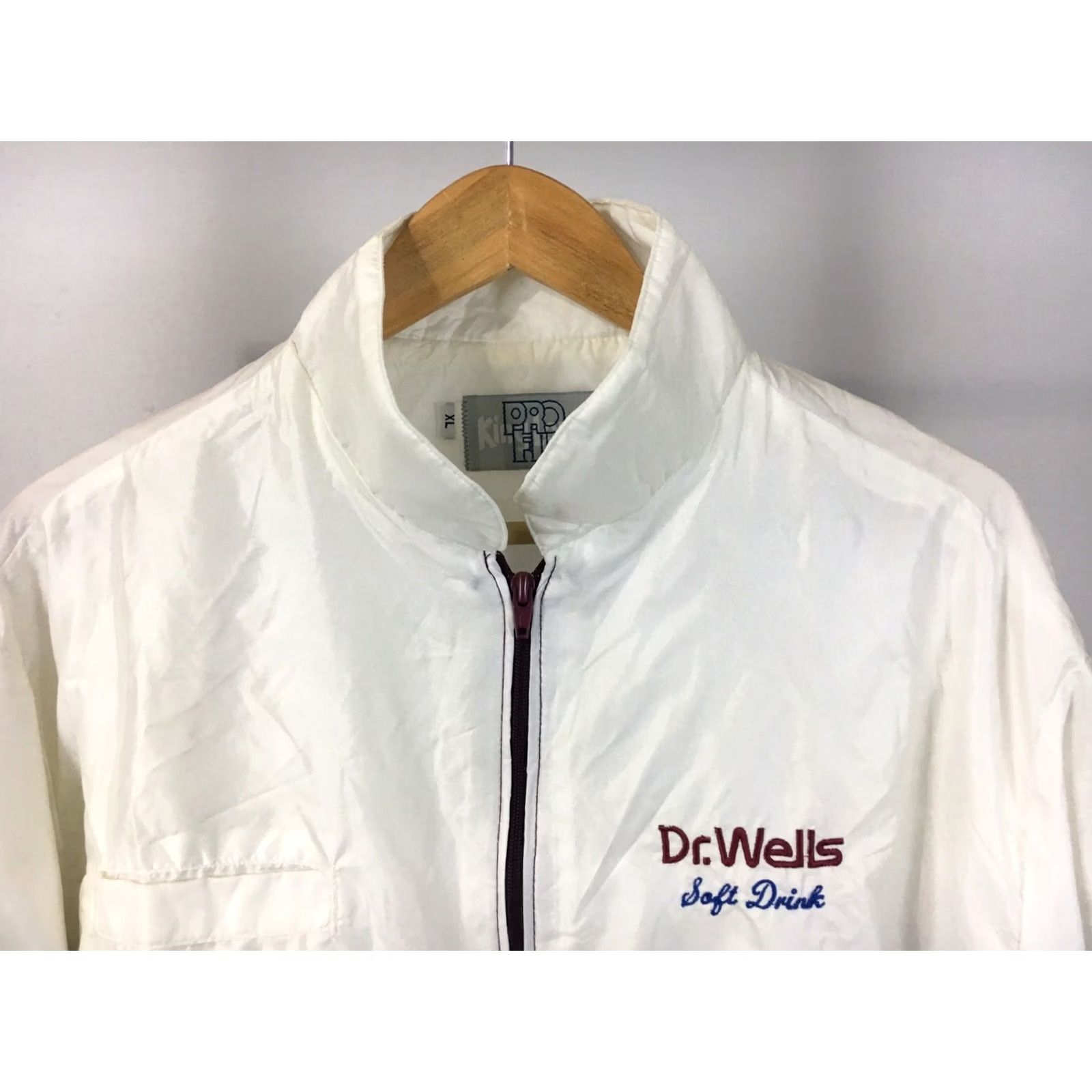 Vintage VINTAGE King Louie Dr Wells Soft Soda Drink Windbreaker Jacket XL USA Union NWT Maroon Blue White Men Size US XL / EU 56 / 4 - 2 Thumbnail