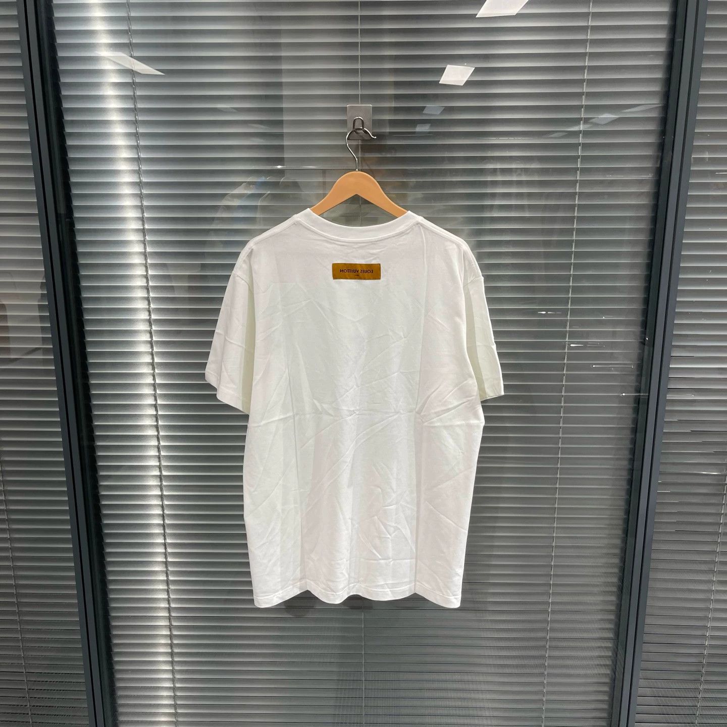 Louis Vuitton LV Pigeon Print Logo L 99 New Tee Size US L / EU 52-54 / 3 - 2 Thumbnail