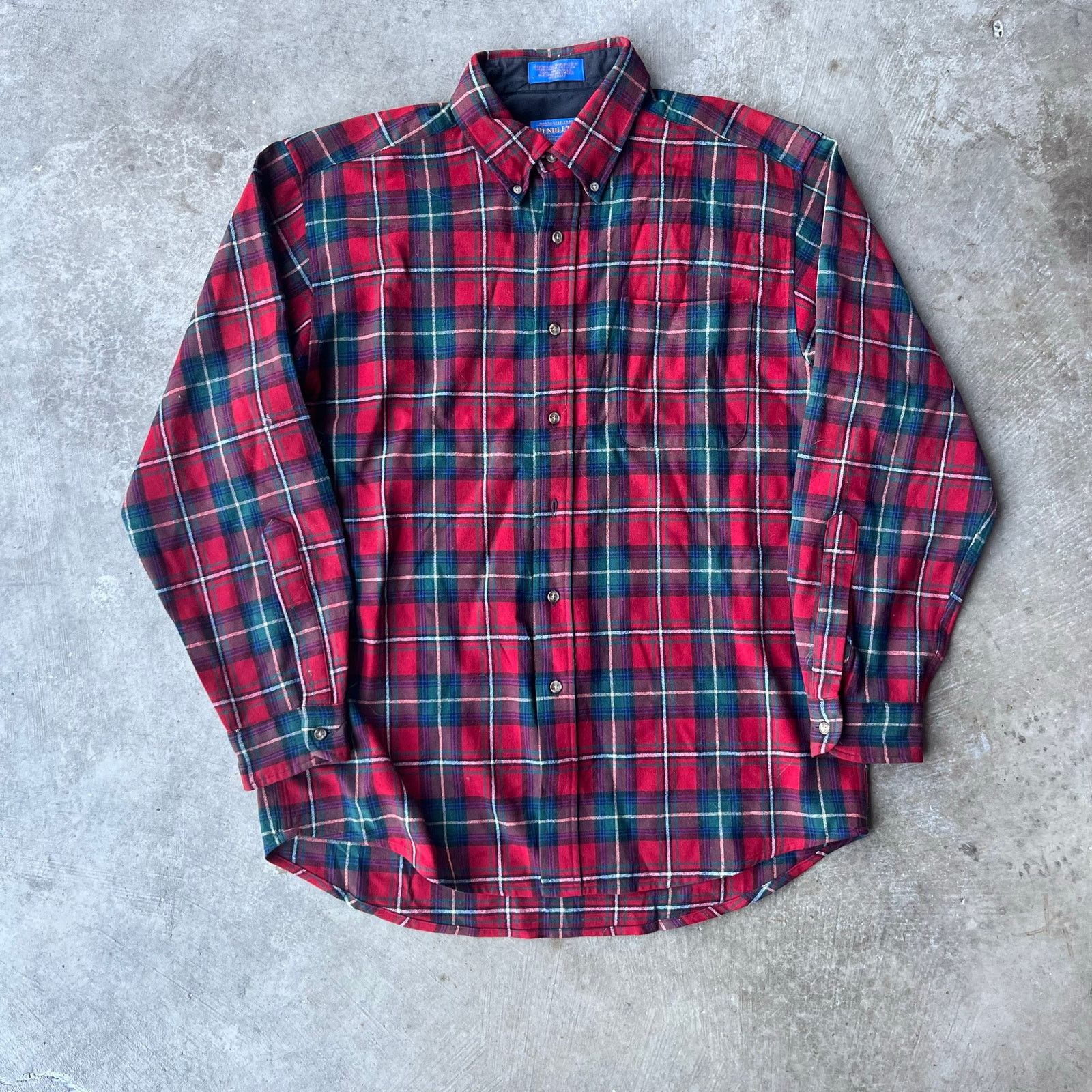 Vintage VINTAGE PENDLETON RED GREEN VIRGIN WOOL SHIRT LARGE Size US L / EU 52-54 / 3 - 1 Thumbnail