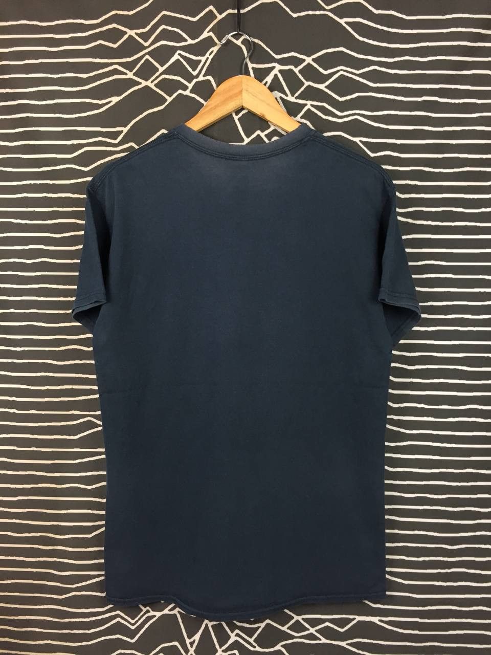Gildan Guitar Traders Tokyo High-End Guitar Shop Promo Tee Size M Size US M / EU 48-50 / 2 - 8 Thumbnail