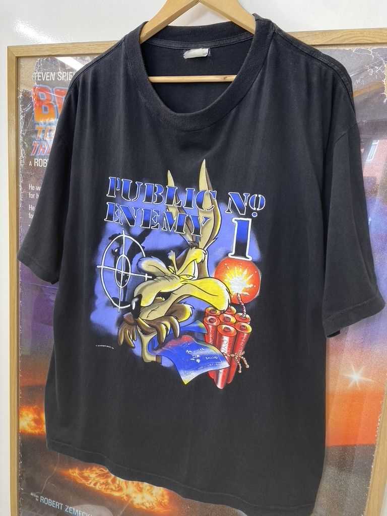 Public Enemy 1996 Vintage Looney Tunes Public Enemy Wile E Coyote Tee Size US L / EU 52-54 / 3 - 5 Thumbnail
