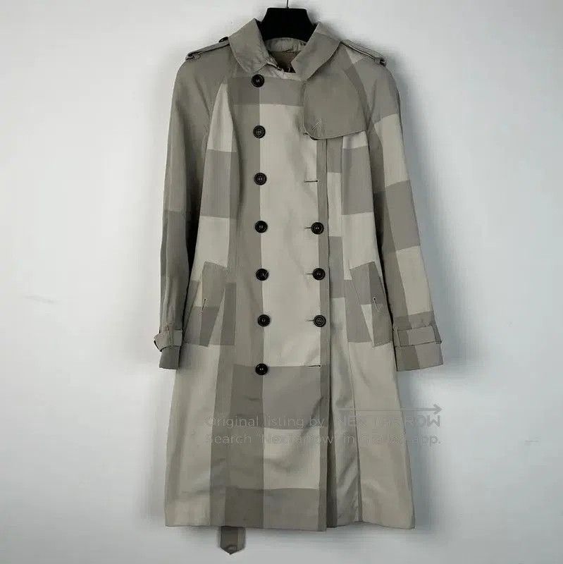 Burberry Burberry M Size Multi-Color Trench Coat. Size M / US 6-8 / IT 42-44 - 1 Thumbnail