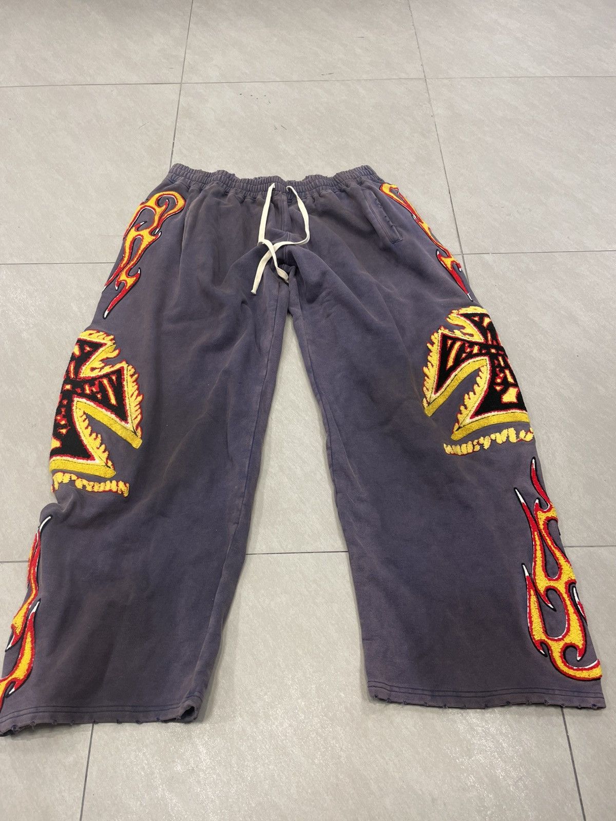 Vale Vale Forever LA Flame Sweatpants Size US 40 / EU 56 - 1 Thumbnail