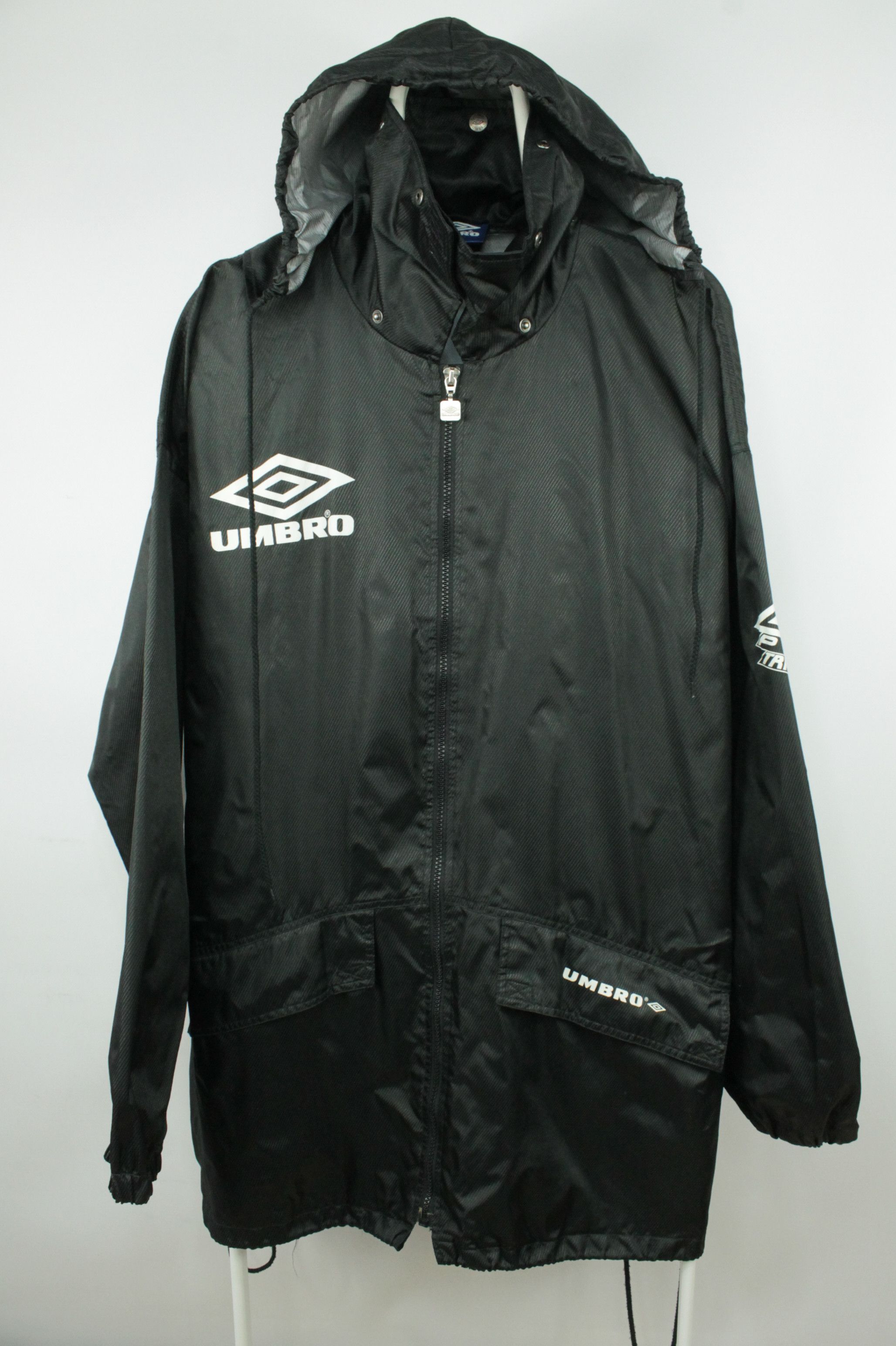 Umbro Vintage Umbro Pro Training Sportswear Rain Jacket Size US XL / EU 56 / 4 - 1 Thumbnail