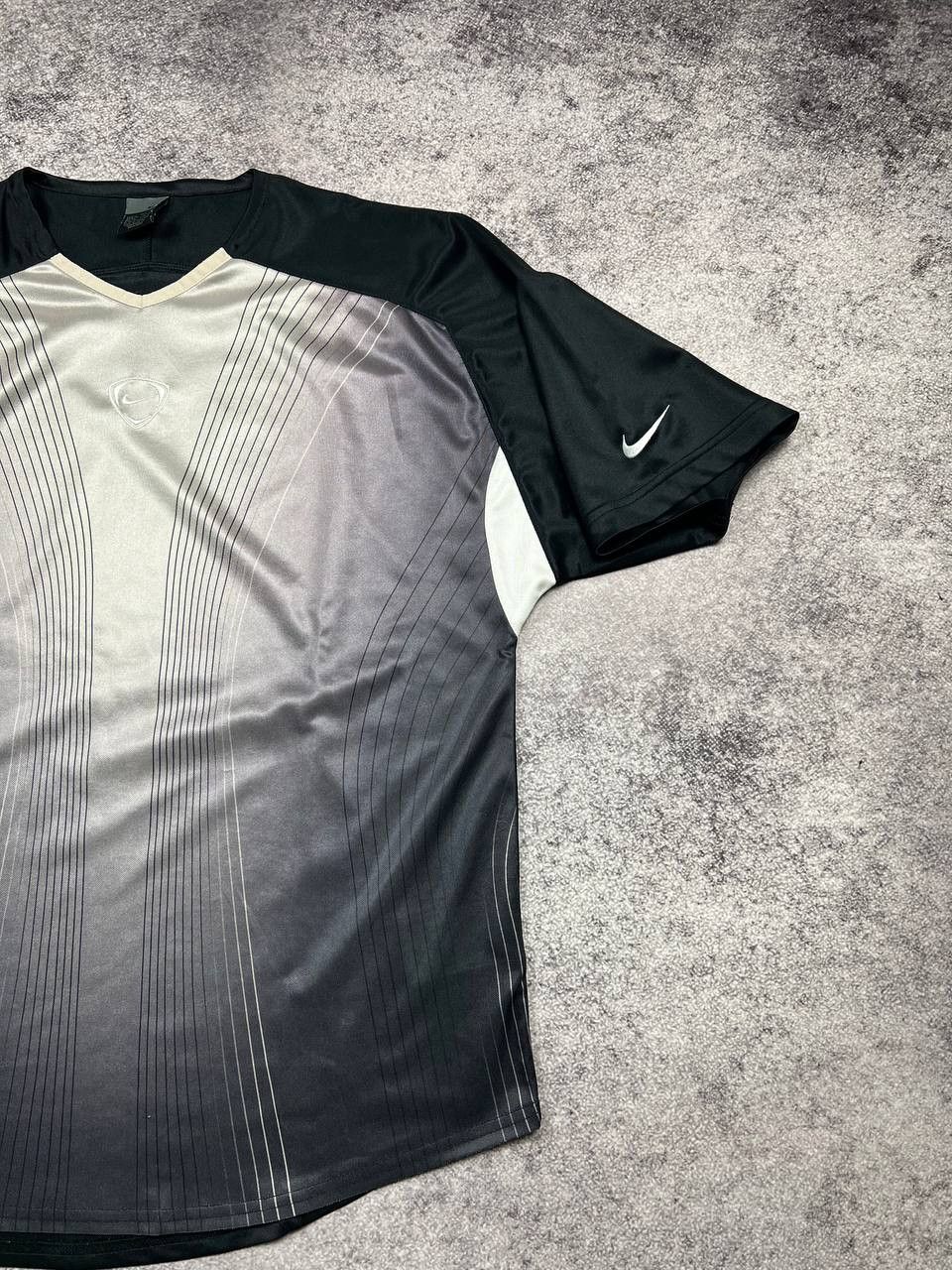 Nike Vintage 90S Nike Total 90 Center Logo Tee Swoosh T90 Size US M / EU 48-50 / 2 - 6 Thumbnail