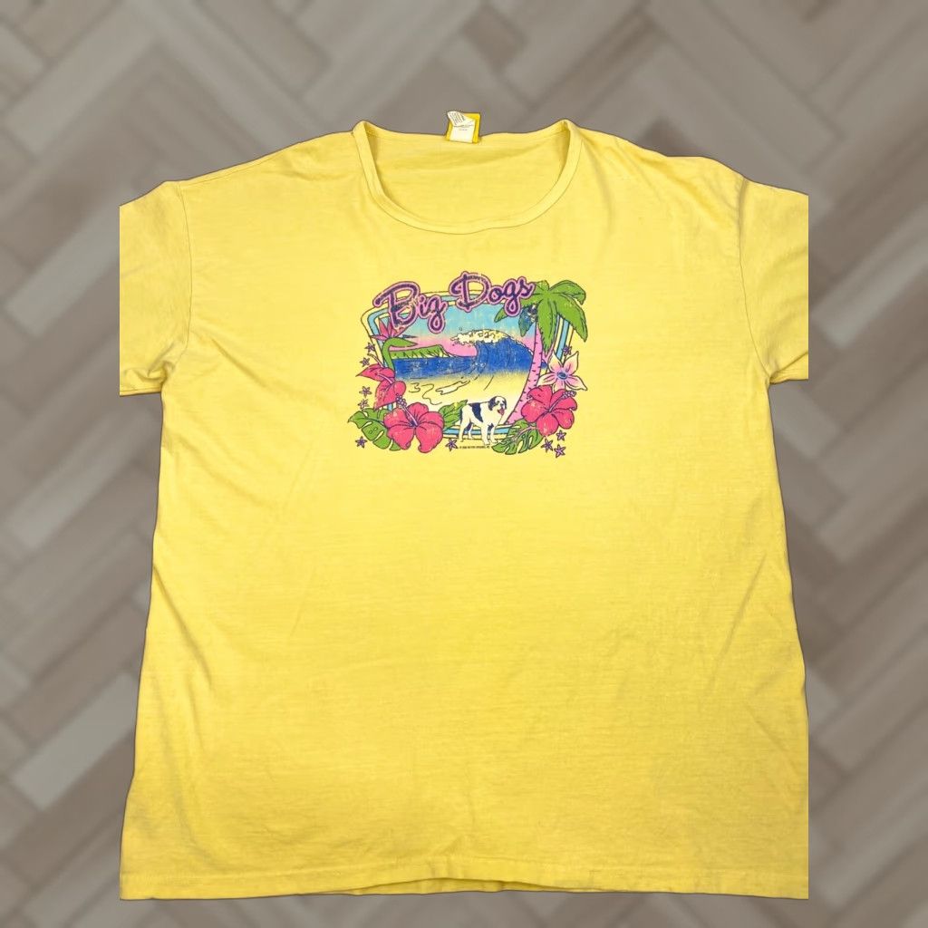 Big Dogs Big Dogs T-Shirt Mens XL Crew Neck Short Sleeve Yellow Beach Dog Hawaiian Solid Knit 100% Cotton Size US XL / EU 56 / 4 - 1 Thumbnail