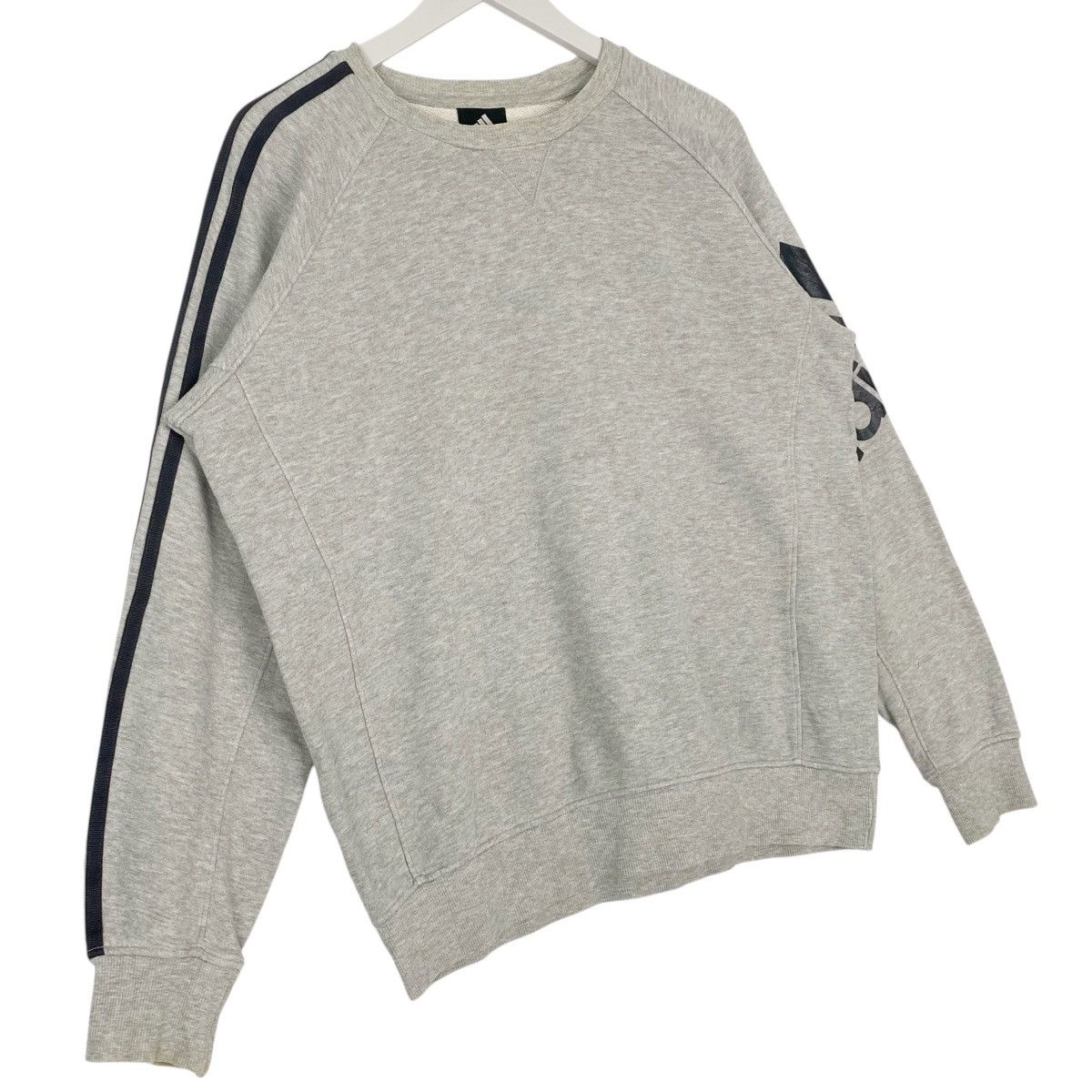 Other Vintage Adidas Crewneck Sweatshirt Gray/Red Pullover Size L Size US L / EU 52-54 / 3 - 3 Thumbnail