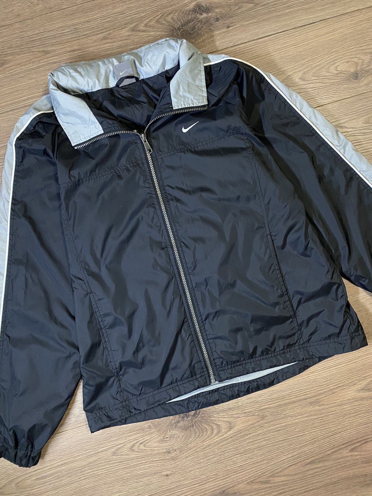 Nike × Vintage Vintage Nike Track Nylon Drill Light Jacket Black Size M Size US M / EU 48-50 / 2 - 5 Thumbnail