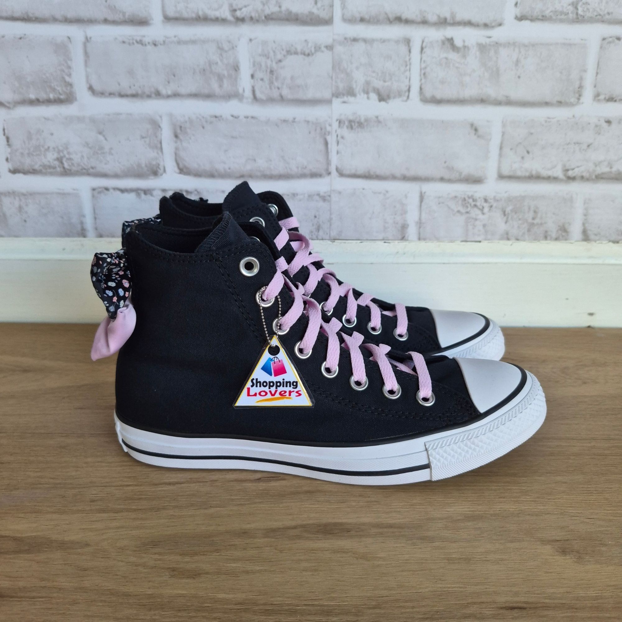 Converse ⭐Converse Chuck Taylor Hi Floral Bow Sz 8 Mens Shoes Sneaker Size US 8 / EU 41 - 2 Thumbnail