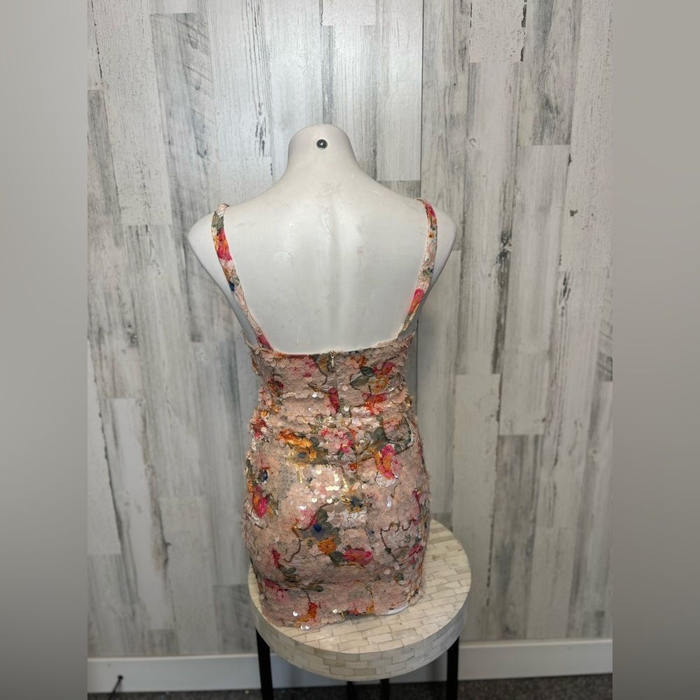 Other Kira Kira Sequin Floral Bodycon Dress with Front Tie Cutout Size L / US 10 / IT 46 - 3 Thumbnail