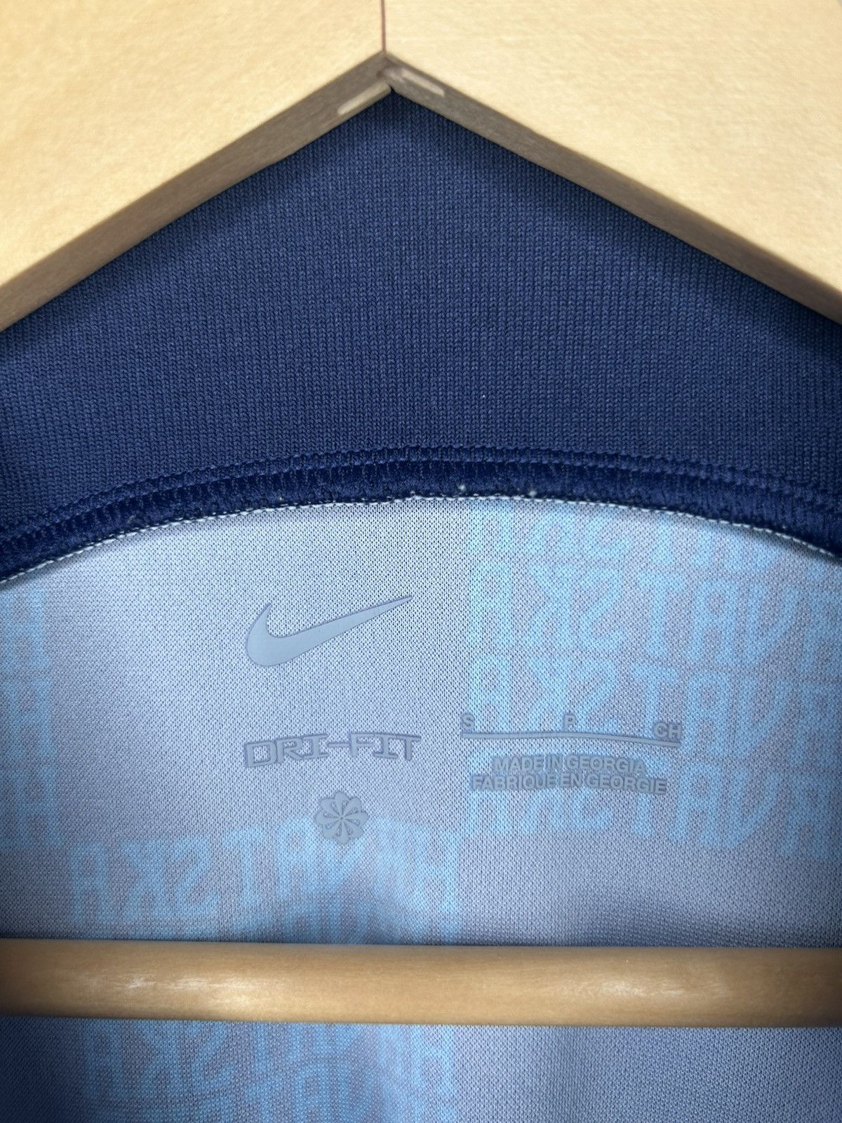 Nike Nike Croatia 2022/2023 Training Jersey Size US S / EU 44-46 / 1 - 8 Thumbnail