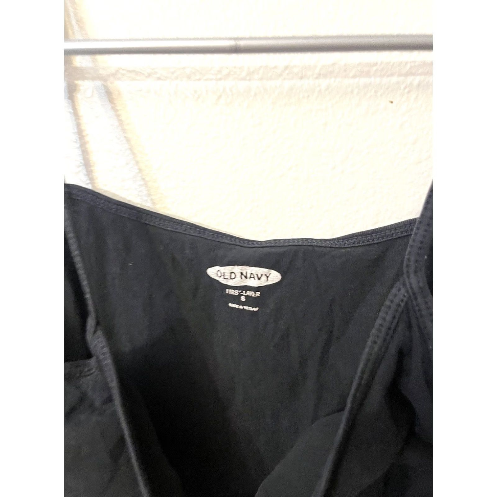 Old Navy Old Navy Tank Top Women's Black Round Neck Cotton Tank Slim Ladies S Small Short Description: Vintage? No. Size: S. Size S / US 4 / IT 40 - 2 Thumbnail