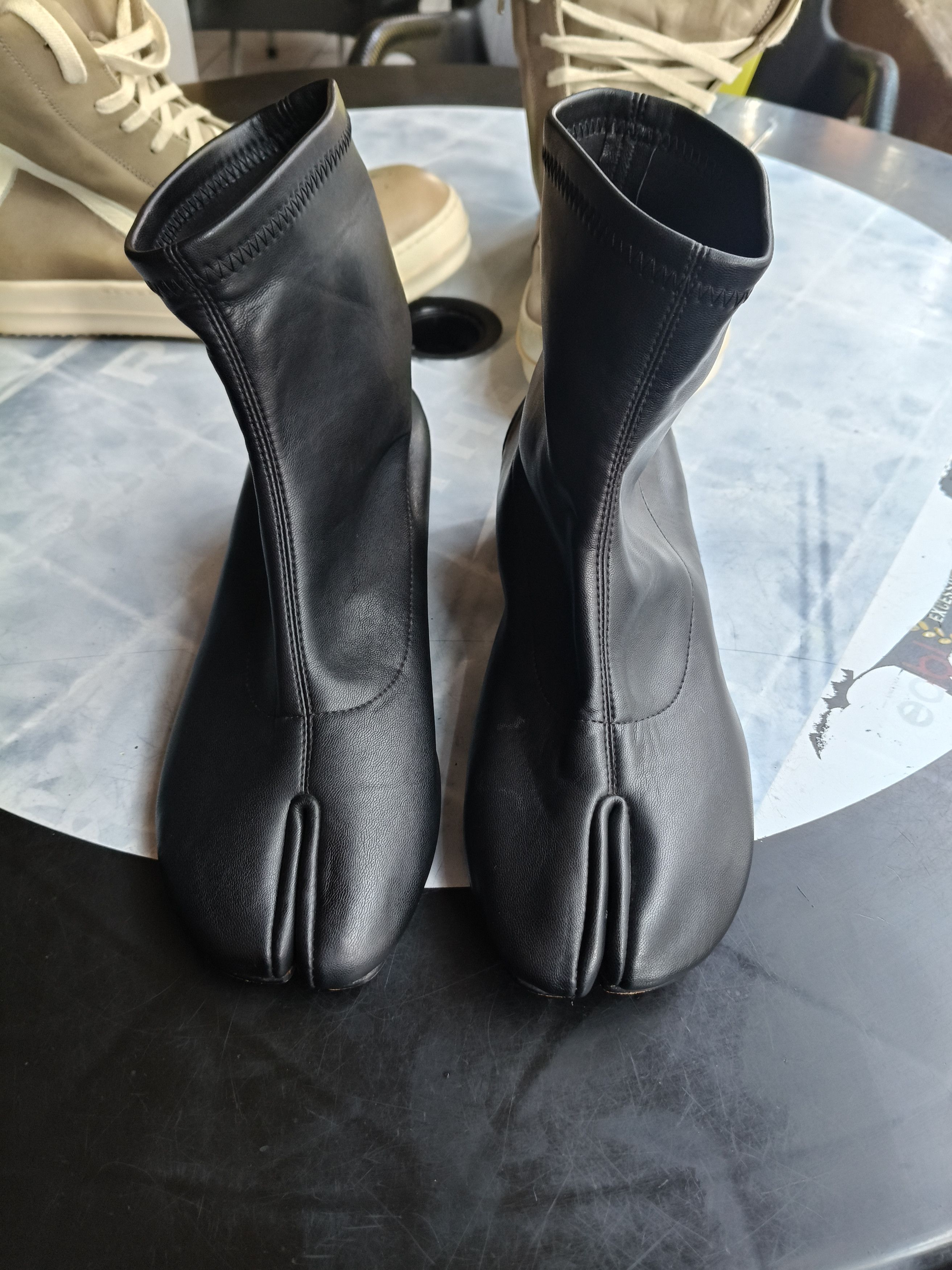 Maison Margiela 💥🥶Maison margiela tabi boot Size US 7 / IT 37 - 2 Thumbnail