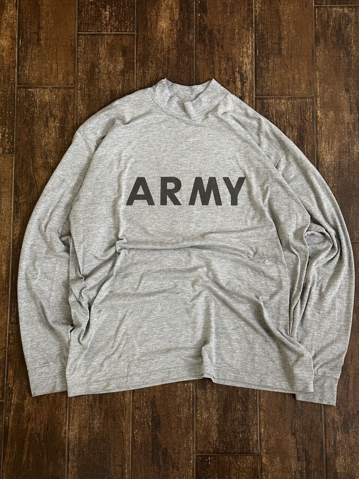 Vintage VTG 90s U.S. Army Longsleeve Tshirt Size US XL / EU 56 / 4 - 1 Thumbnail