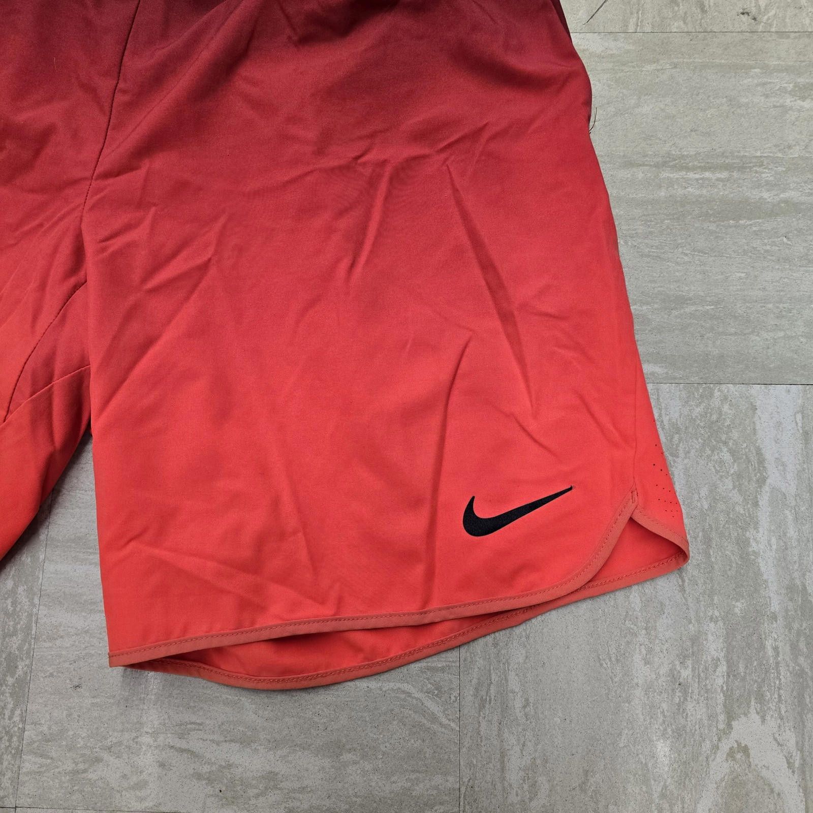 Nike Nike Gladiator Premier 9" Short team Sz XL Nadal Federer RF Size US 36 / EU 52 - 2 Thumbnail