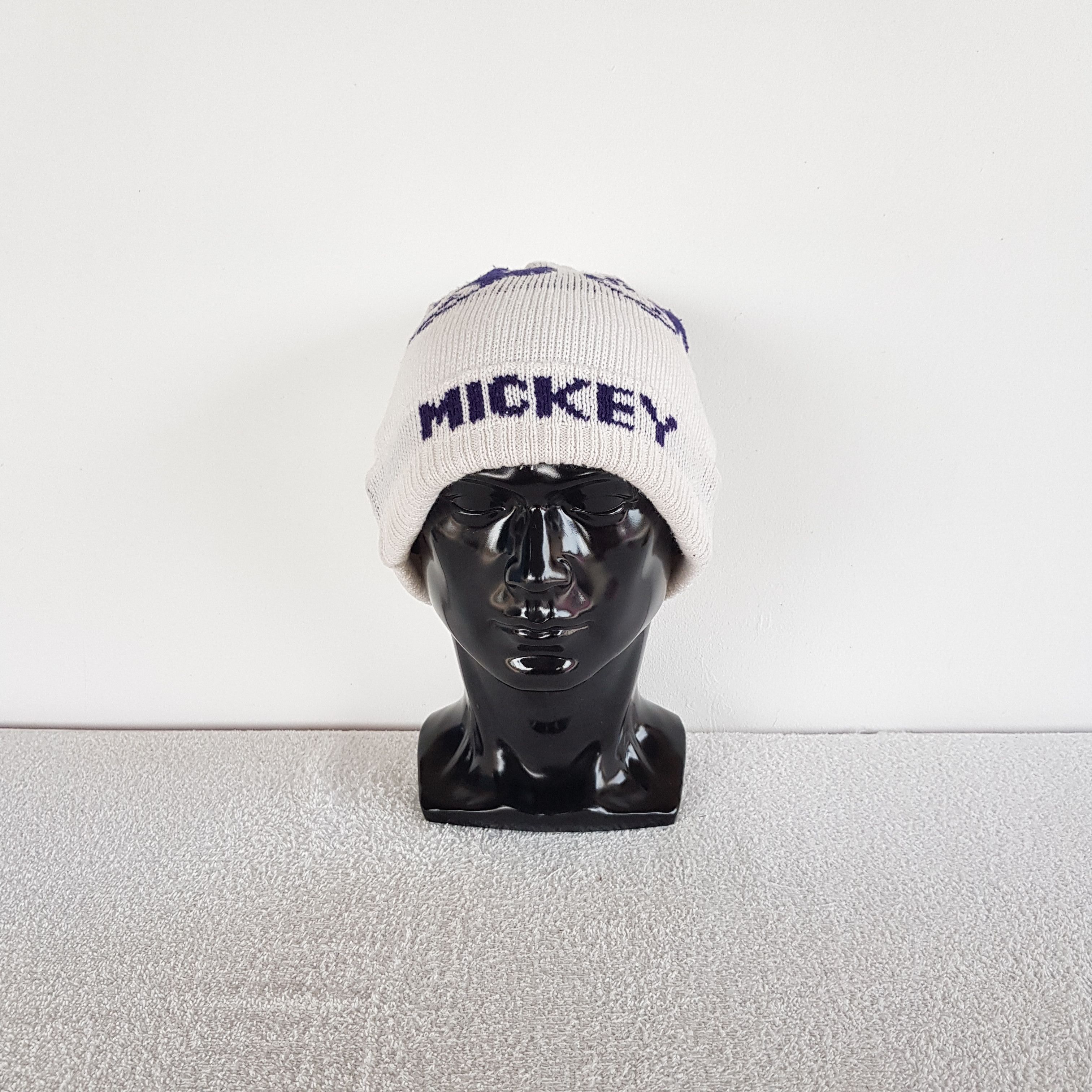 Disney Vintage Mickey Mouse Beanie 90s Disney Cartoon Snow Caps Hat Size ONE SIZE - 2 Thumbnail