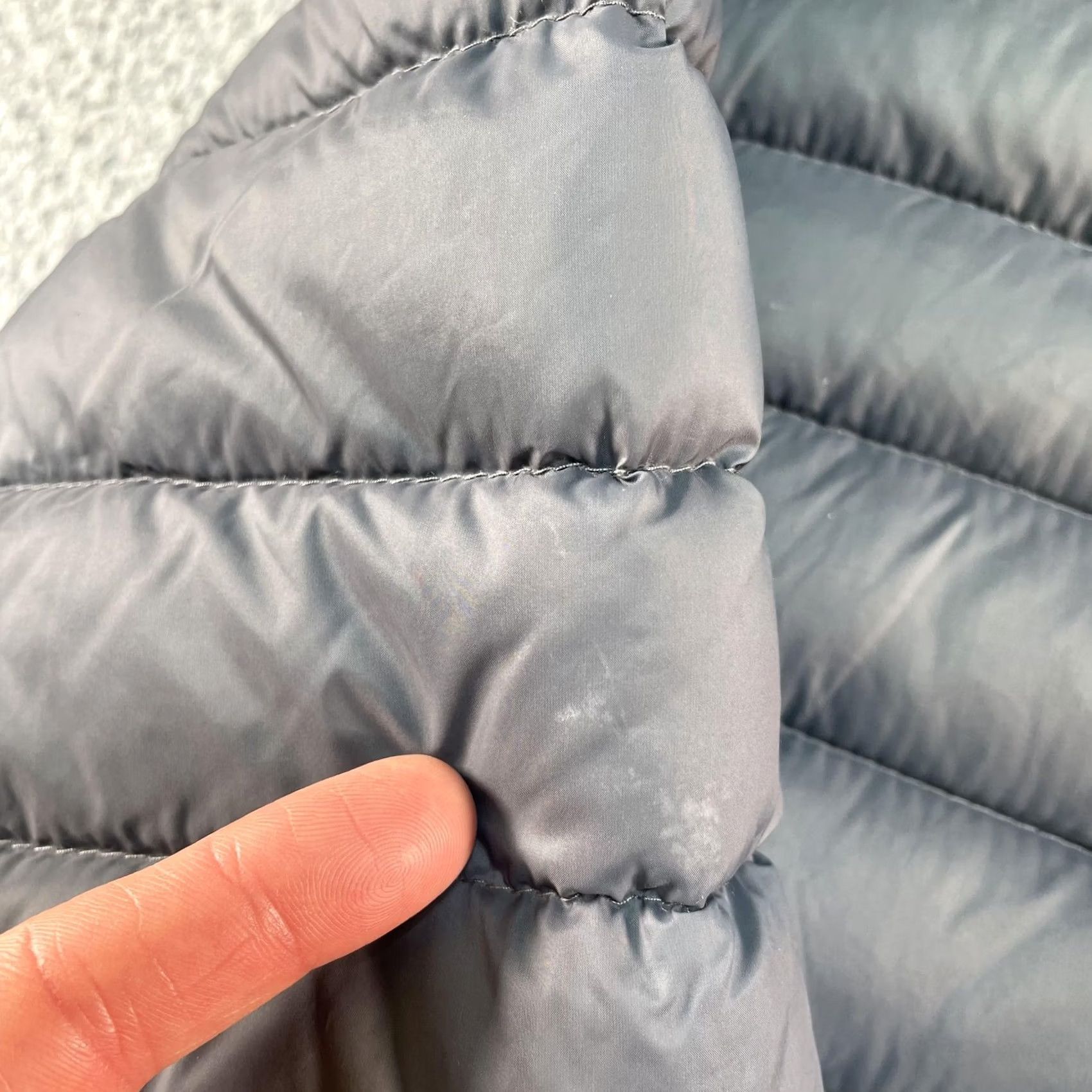 Abercrombie & Fitch Abercrombie & Fitch Puffer Jacket Womens Small Gray Down Insulated Quilted Jacket Size S / US 4 / IT 40 - 3 Thumbnail