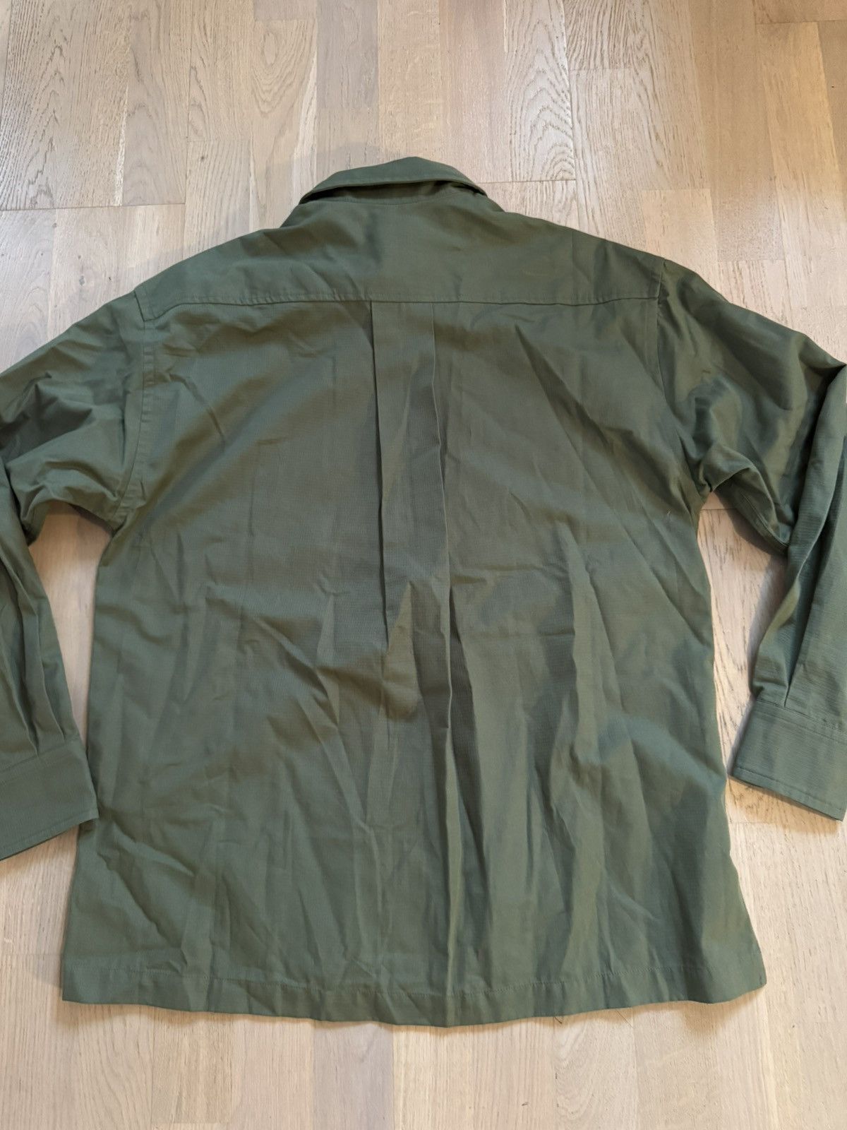 Kenzo KENZO shirt sz xs oversized See Tape MEASUREMENTS IN PHOTOS Size US XS / EU 42 / 0 - 11 Thumbnail