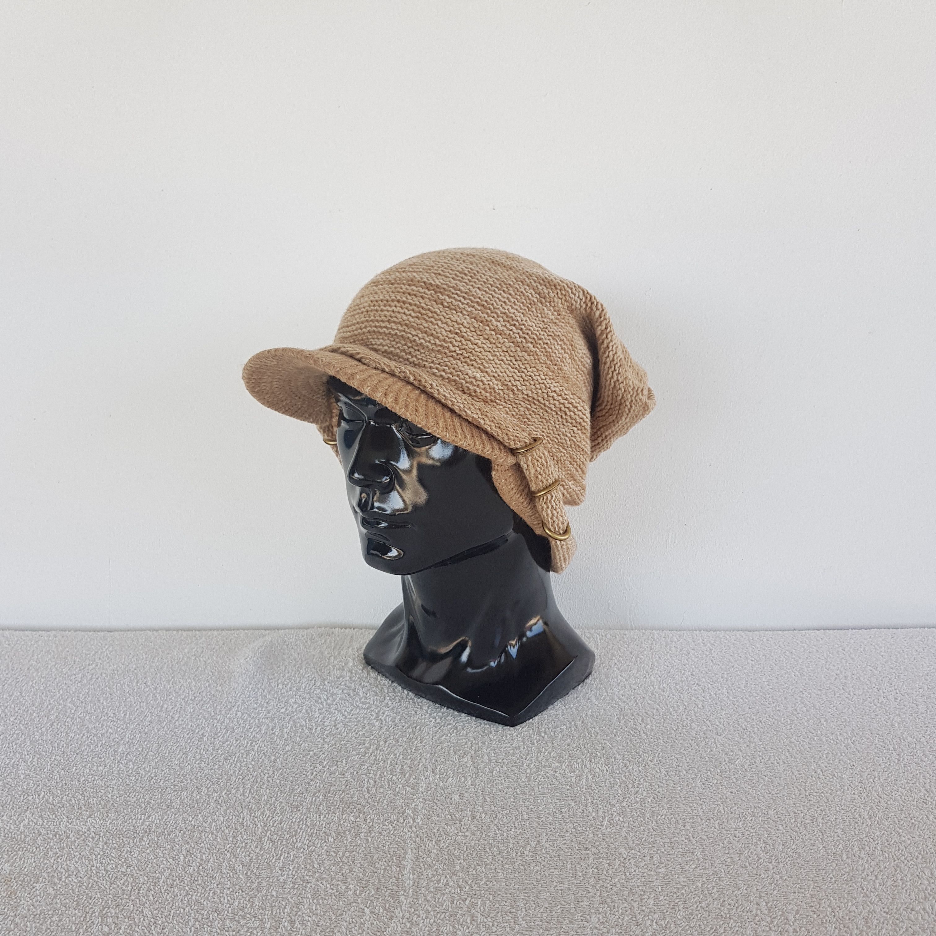 Japanese Brand Vintage Unknown Japanese Brand Beanie Snow Caps Hats Size ONE SIZE - 1 Thumbnail