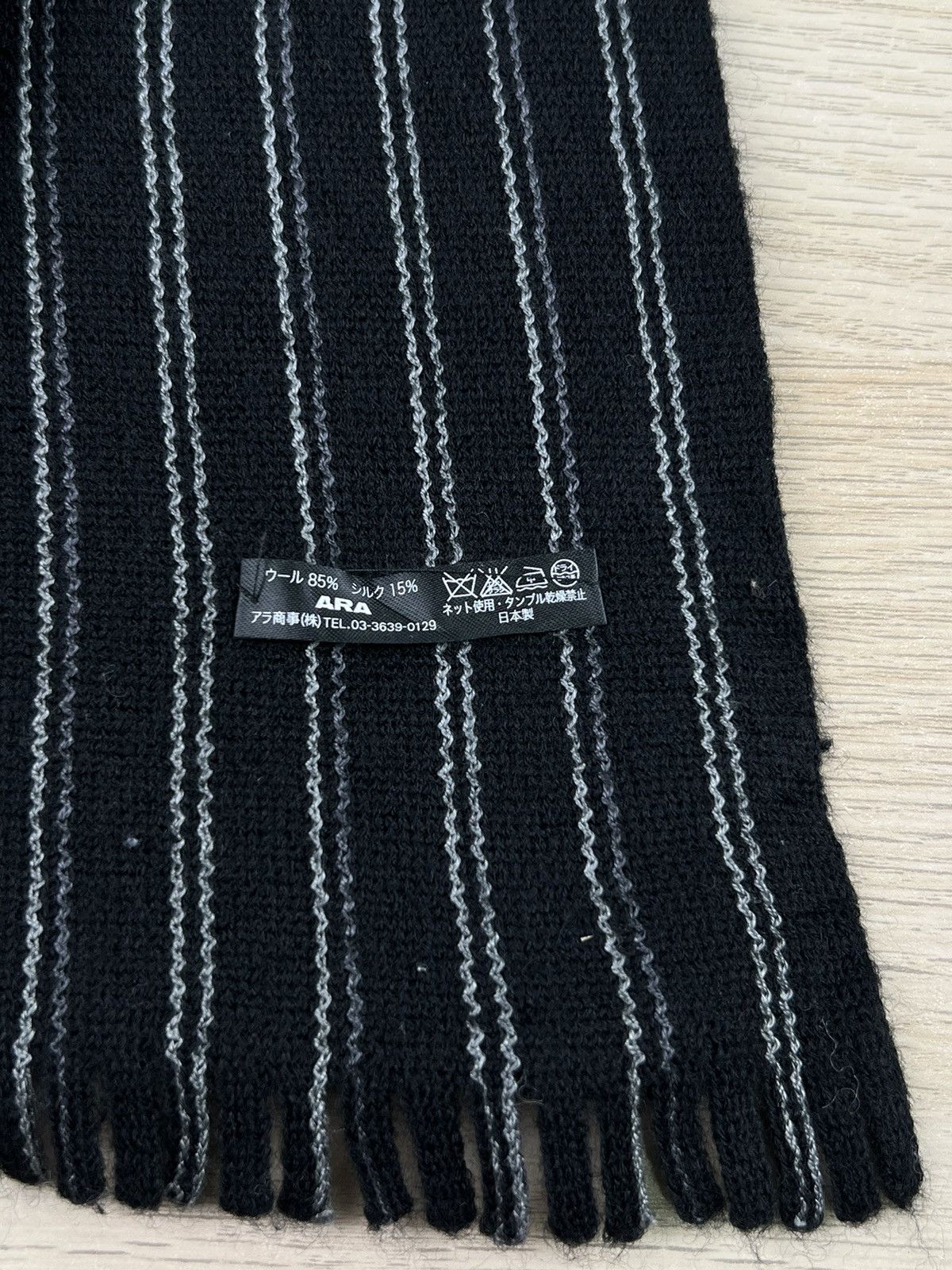 Calvin Klein Calvin Klein Scarf / Muffler / Neckwear M054 Size ONE SIZE - 4 Thumbnail