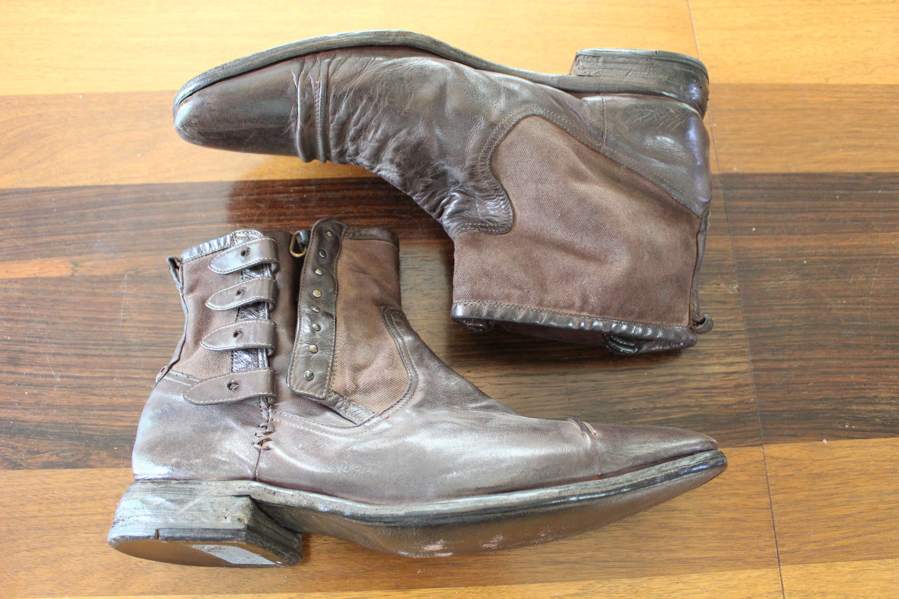 John Varvatos Washed Italian Calfskin, 4 Pin Boot, Positive Fit Boot Size US 11 / EU 44 - 1 Thumbnail