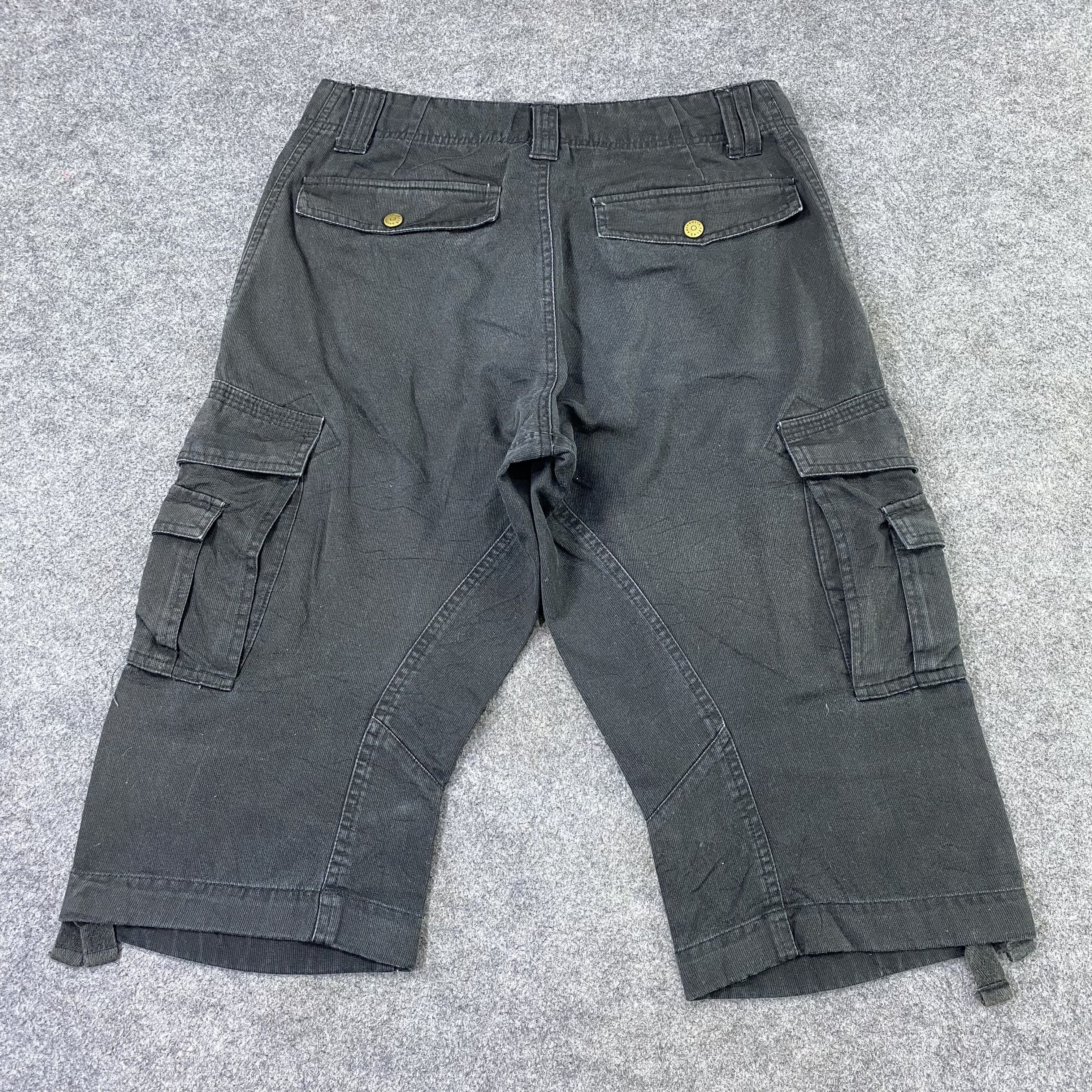 Japanese Brand Japanese Brand Vache Black cargo short-C044 Size US 30 / EU 46 - 2 Thumbnail