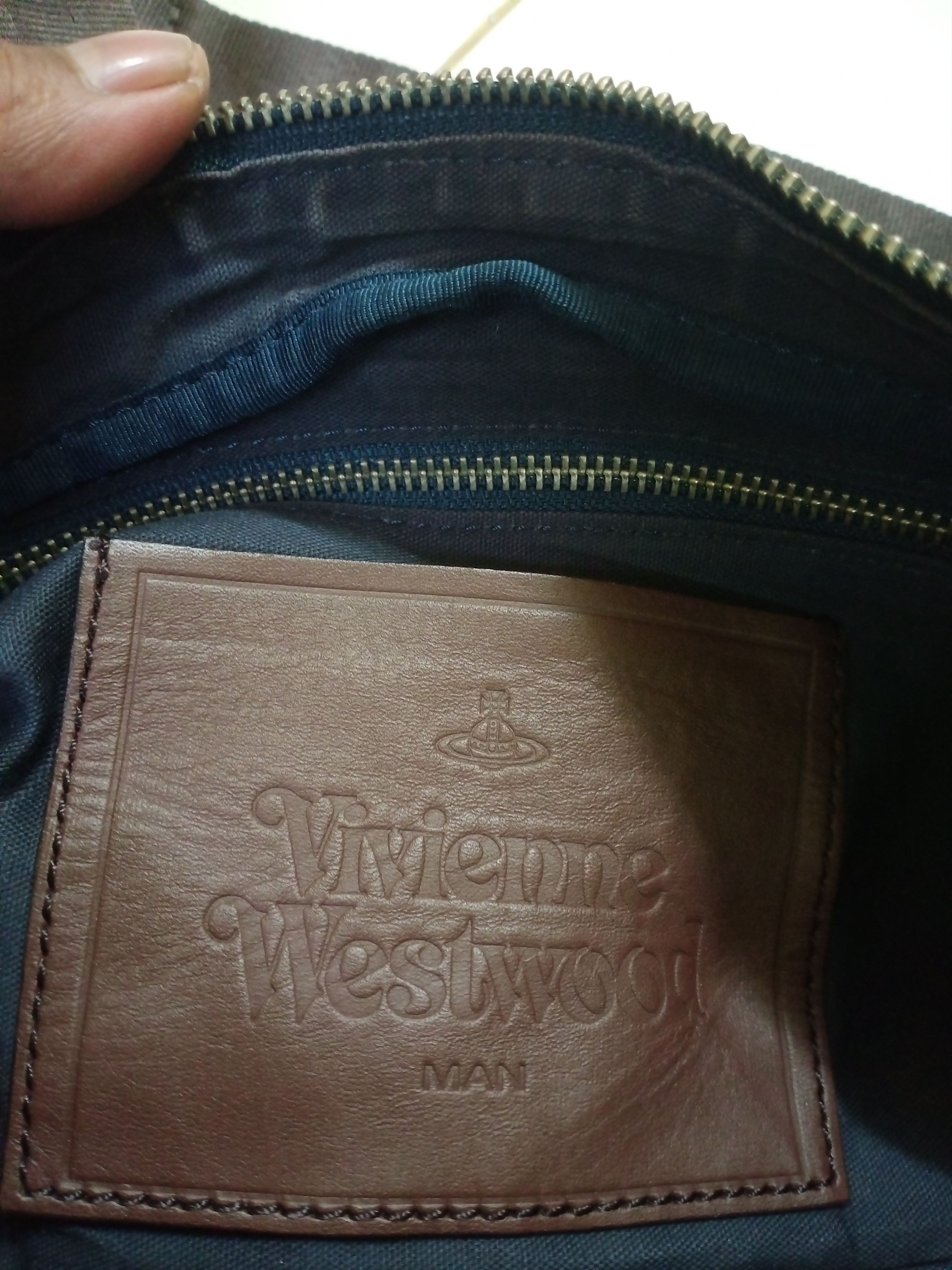 Vivienne Westwood RARE VIVIENNE WESTWOOD SLING BAG Size ONE SIZE - 13 Thumbnail