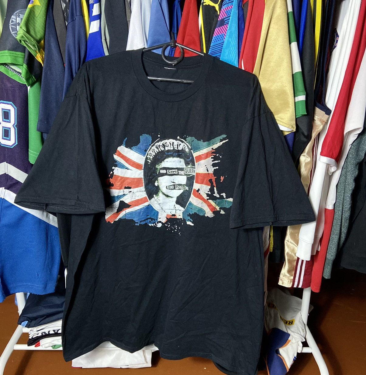 Band Tees × Vintage SEX PISTOLS GOD SAFE THE QUEEN ROCK BAND TOUR VINTAGE SHIRT Size US XL / EU 56 / 4 - 1 Thumbnail