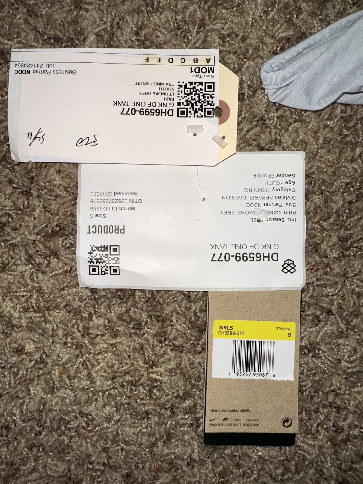 Nike Nike Big Kids (Girl’s) One Gray Tank Top Sample Size S / US 4 / IT 40 - 6 Thumbnail