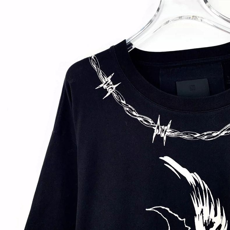 Givenchy Givenchy Black Gothic Print Cotton Crew Neck T-Shirt Size US XL / EU 56 / 4 - 3 Thumbnail
