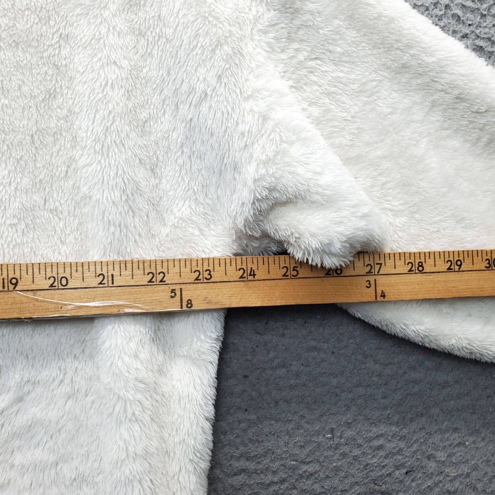 Vintage Aerie Hoodie Womens M Tan Faux Fur Fleece Ribbed Cuff & Hem Long Sleeve Full Zip Shirt Womens M Tan Size M / US 6-8 / IT 42-44 - 4 Thumbnail