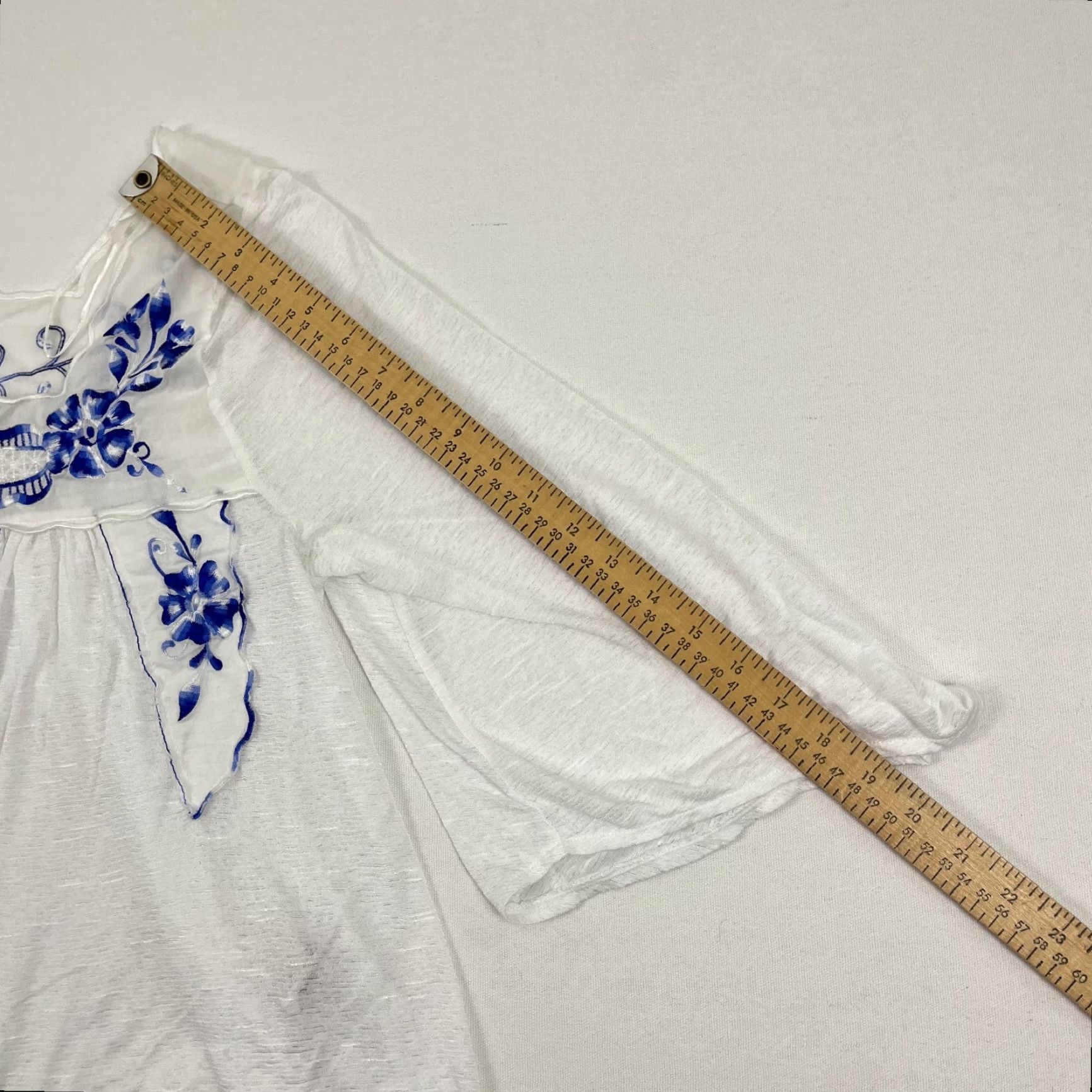 Free People VINTAGE Free People Blouse Womens S White Blue Floral Embroidered Boho Peasant Cottage Size S / US 4 / IT 40 - 4 Thumbnail