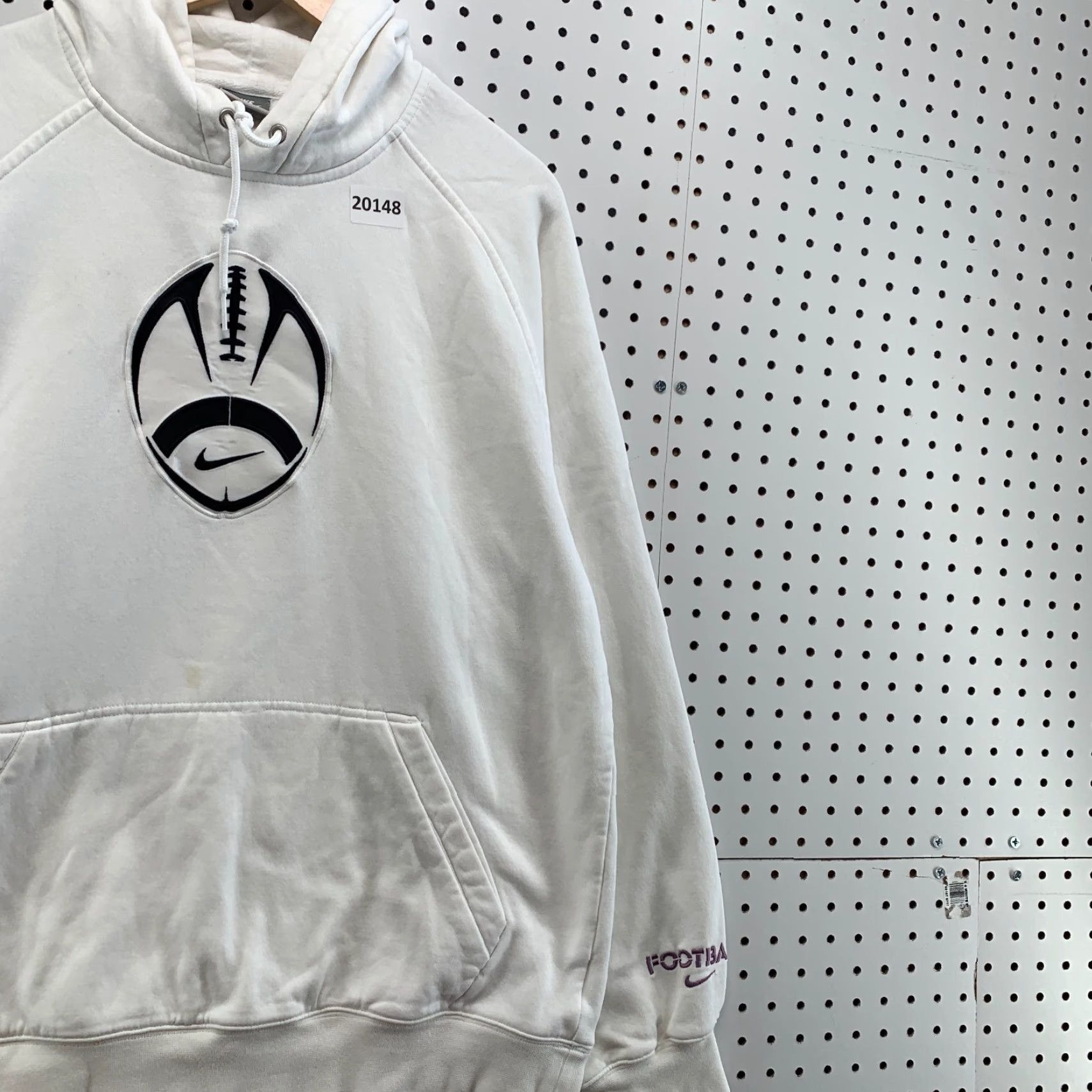 Nike Vintage Nike Football Hooded Sweatshirt White Center Swoosh Men M Size US M / EU 48-50 / 2 - 4 Thumbnail