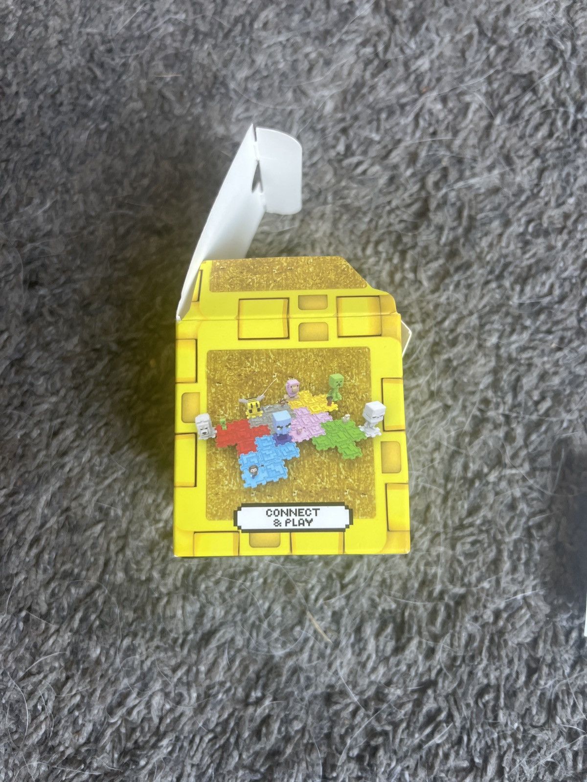 Warner Bros 2025 McDonald’s A Minecraft Movie Gold Block & Dawn Size ONE SIZE - 9 Thumbnail