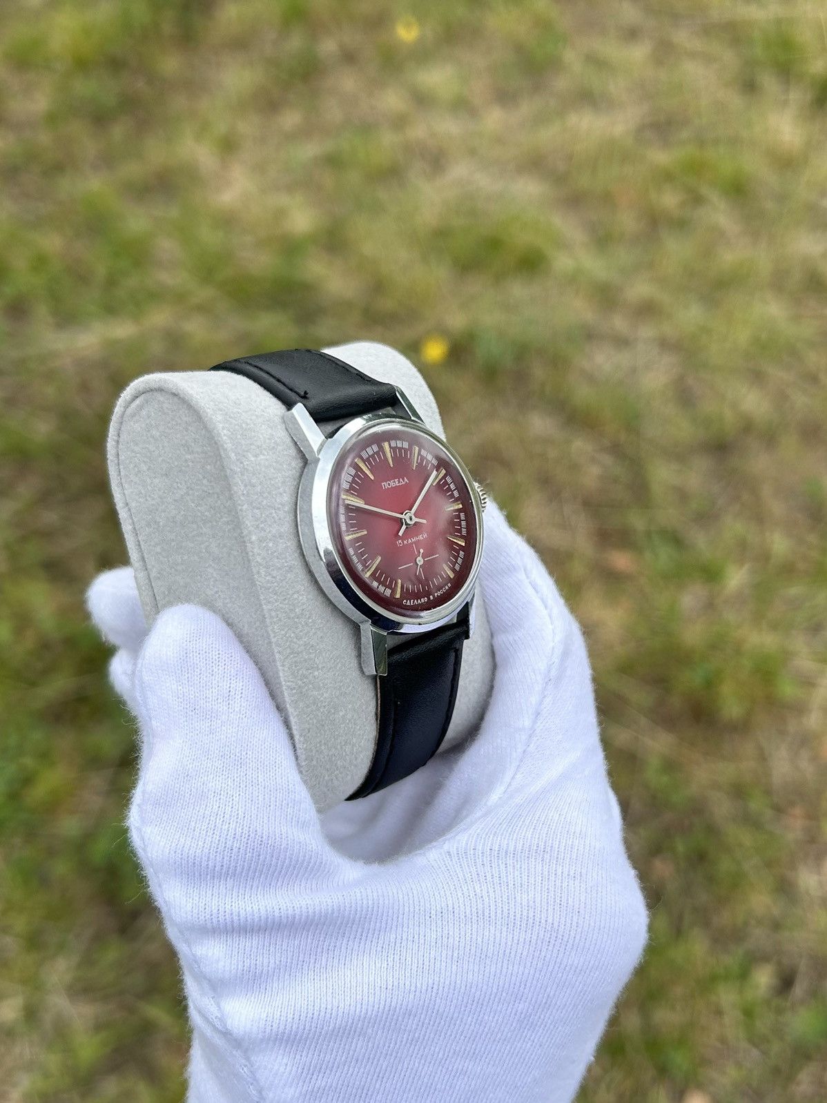 Vintage Vintage Watch Pobeda Retro Authentic Mechanical 1990s Size ONE SIZE - 15 Thumbnail