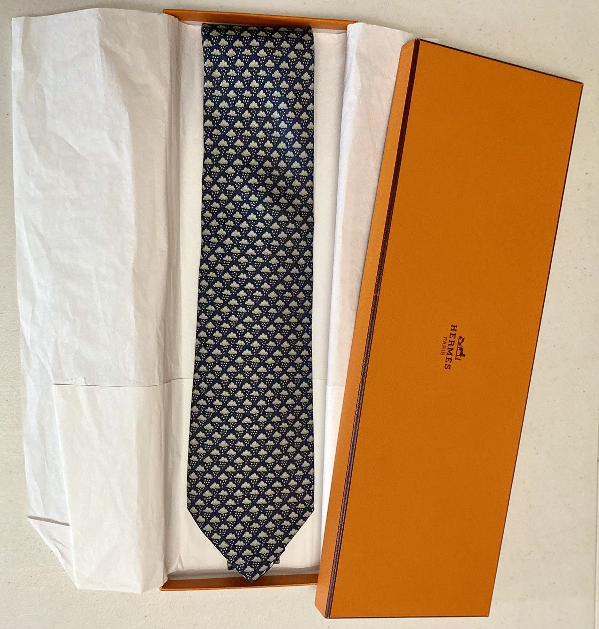 Hermes Hermès 🇫🇷 Blue Rainy Day Cover 5616 MA Vintage Print Tie NWT Size ONE SIZE - 1 Thumbnail