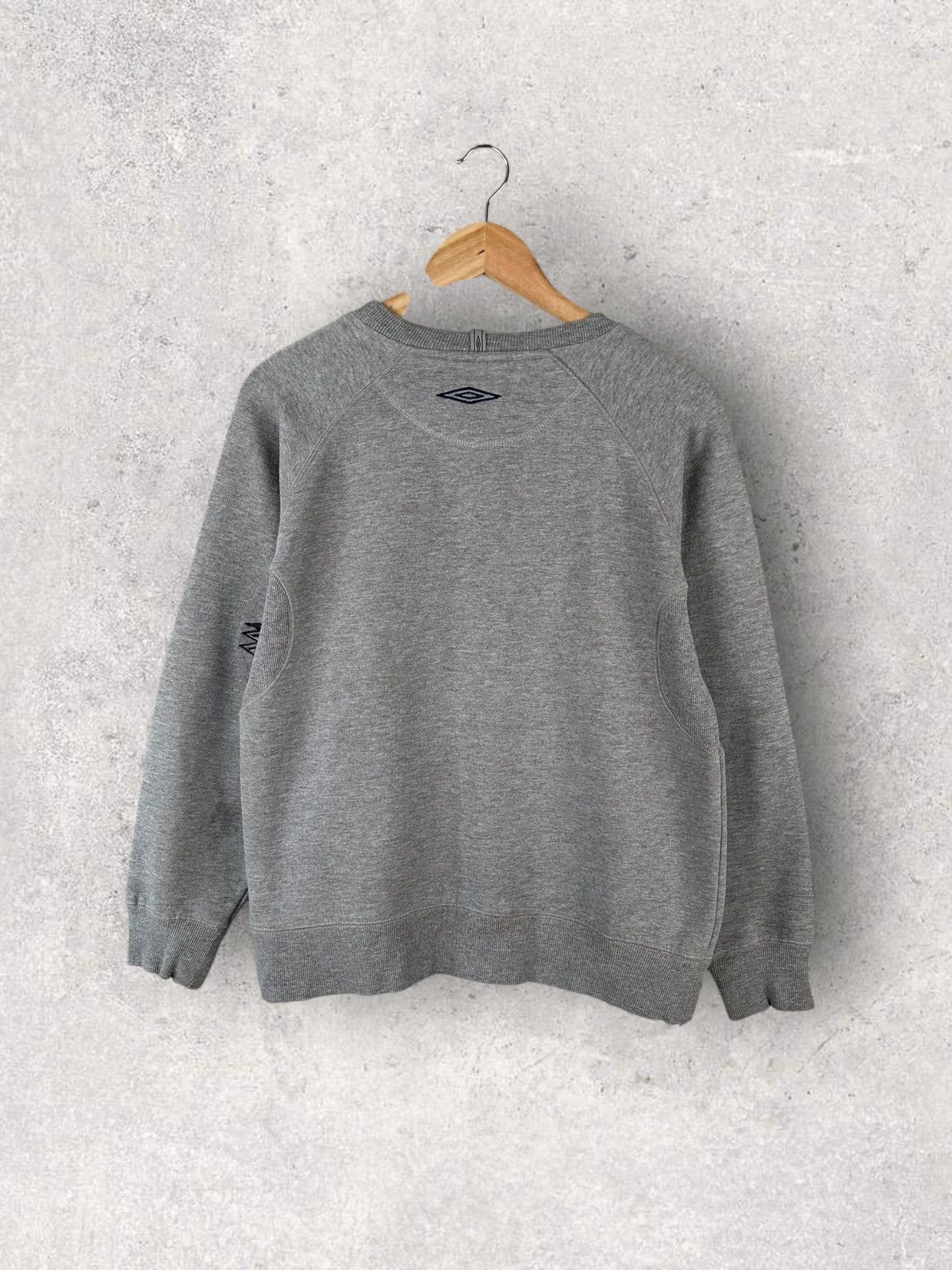 Umbro Vintage Y2k Umbro Pro Training Oversized Sweatshirt Size US S / EU 44-46 / 1 - 2 Thumbnail
