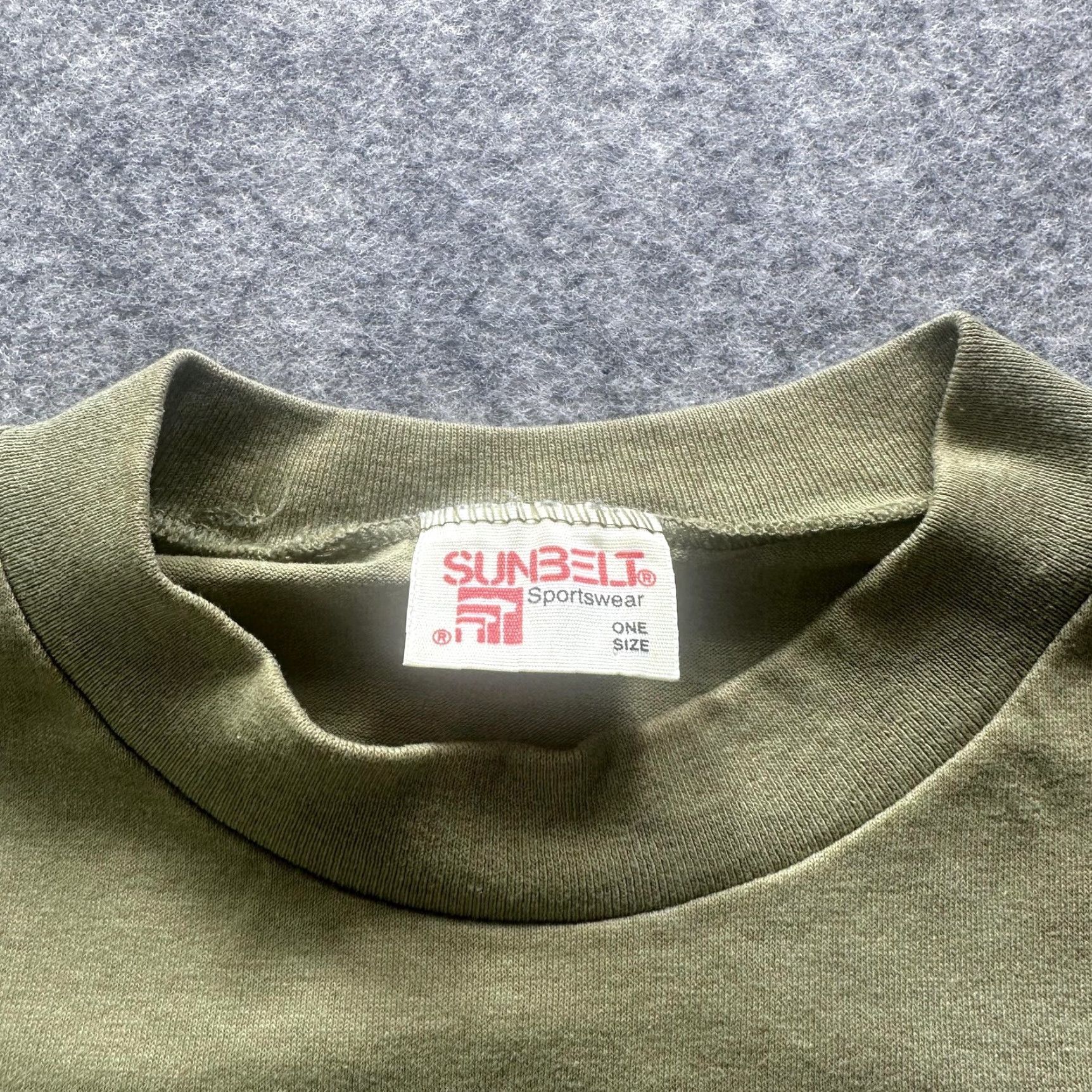 Vintage VINTAGE Sunbelt Shirt Mens XL Green Blank Plain Crewneck Oversized Basic 90s Tee Size US XL / EU 56 / 4 - 2 Thumbnail