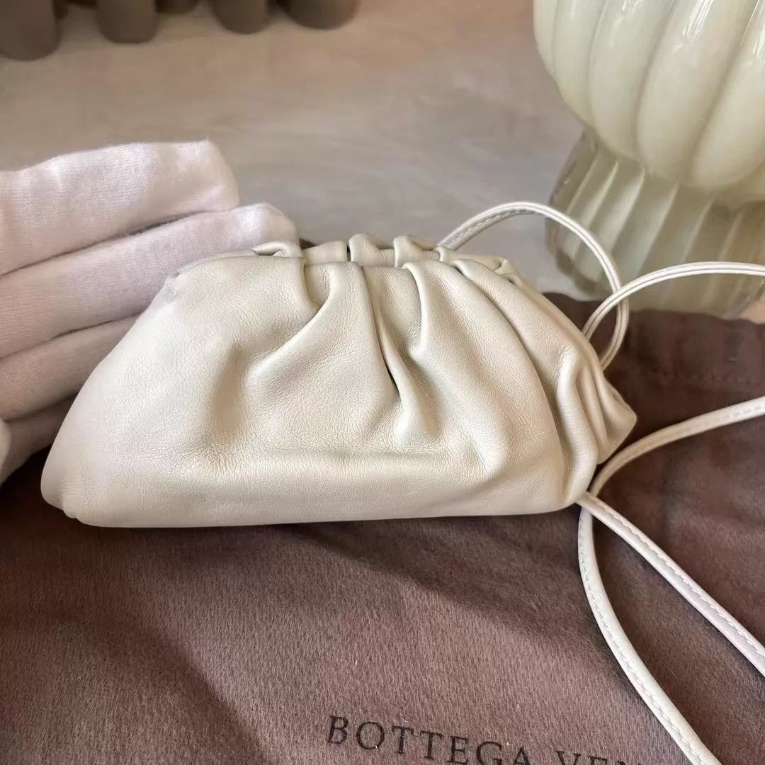 Bottega Veneta BV mini cloud coin pouch 15*6*2 Size ONE SIZE - 6 Thumbnail