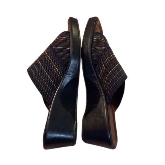 Donald Pliner Donald J Pliner Size 6 M Womens Black Wedge Sandals Crisscro Size US 8 / IT 38 - 3 Thumbnail
