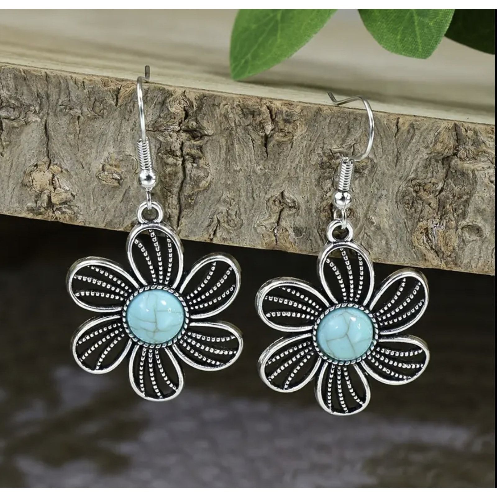 Other Tribal Boho Turquoise Flower Necklace & Earring Set Size ONE SIZE - 3 Thumbnail