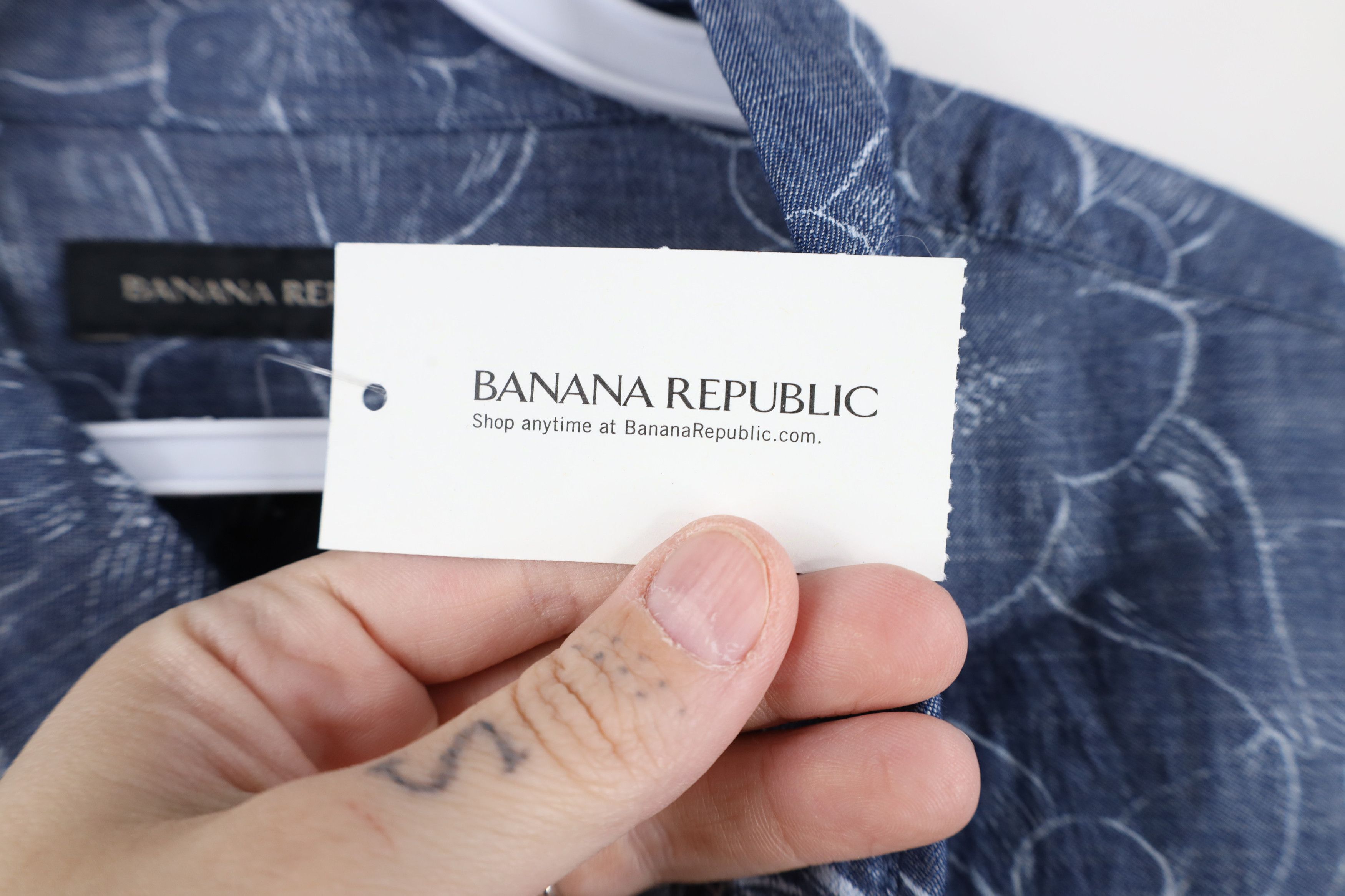 Banana Republic New Banana Republic Flower Collared Button Down Shirt Blue Size US L / EU 52-54 / 3 - 6 Thumbnail
