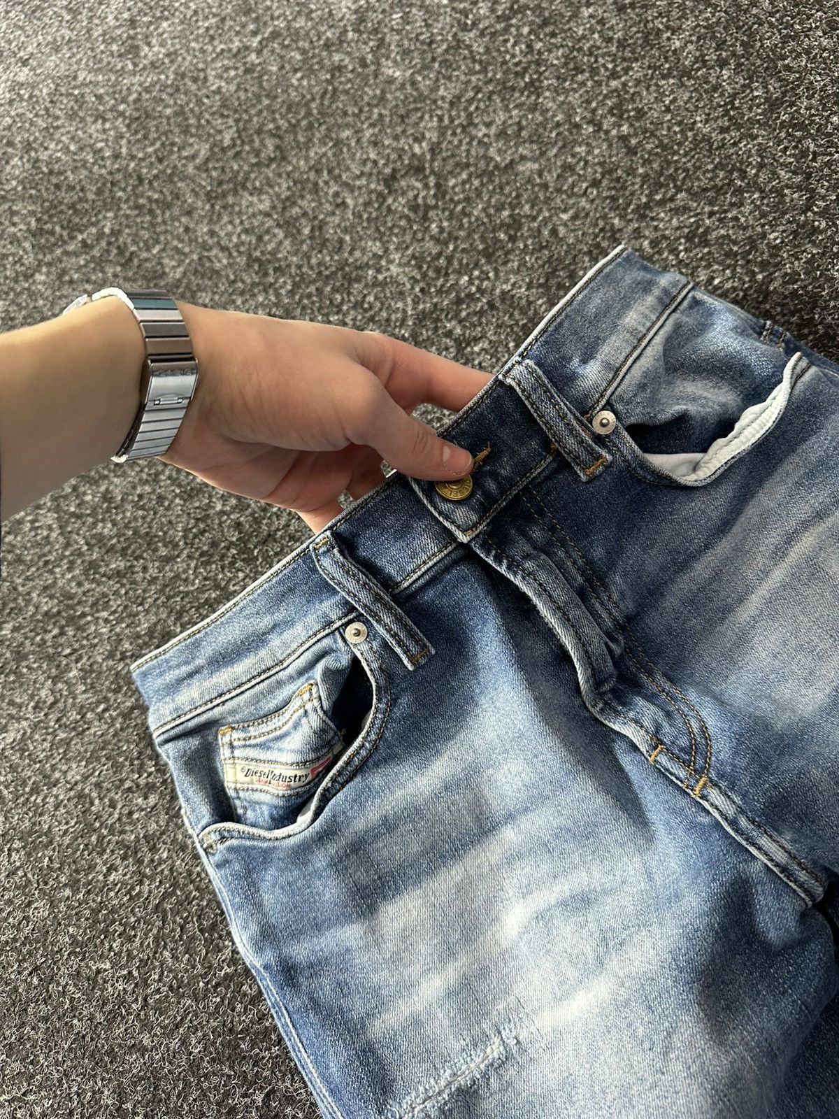 Diesel × Japanese Brand 🚨Diesel Washed Blue White Opium Punk Distressed COPYRIGHT Size 29" - 6 Thumbnail