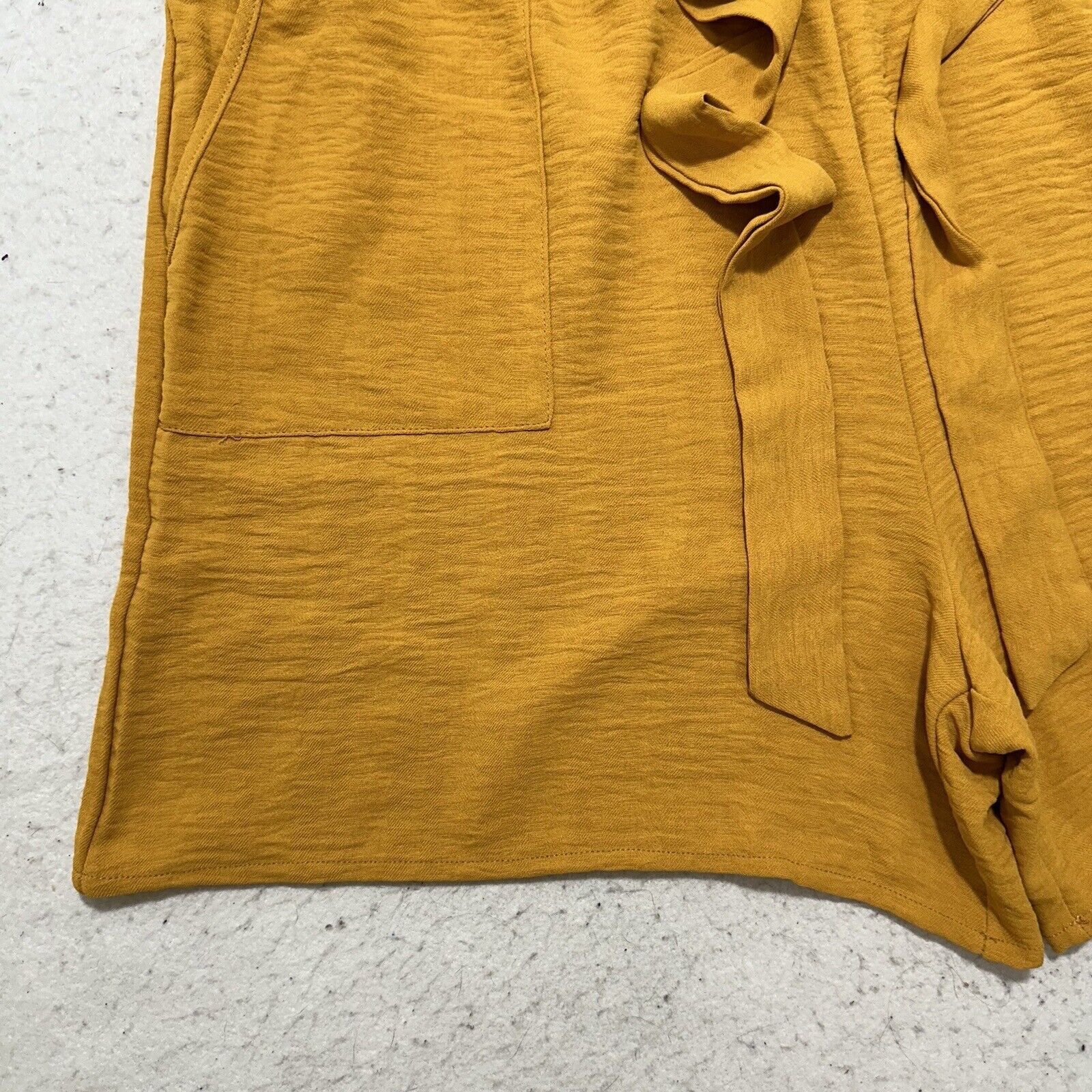Other Retrology XL Medallion Gold Yellow Paperbag Shorts 5" Inseam Size 40" / US 18 - 3 Thumbnail