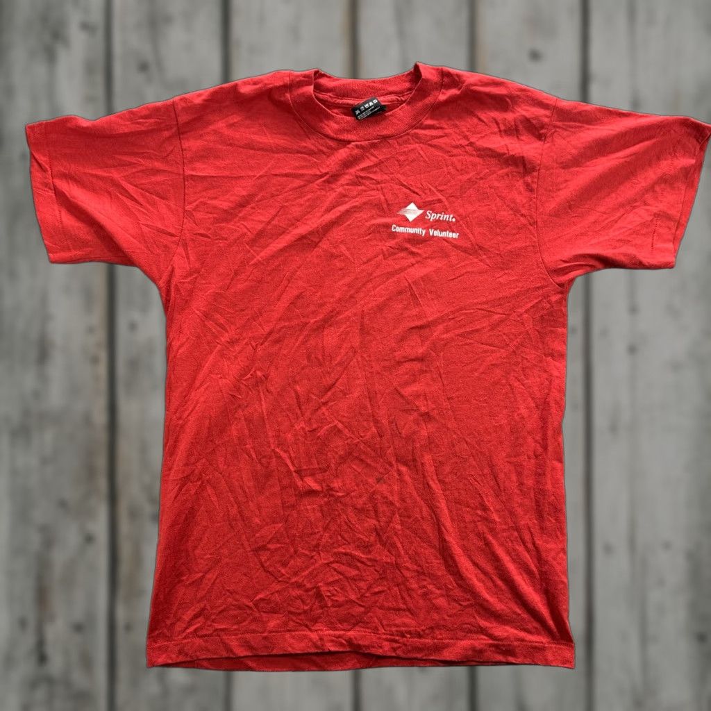 Fruit Of The Loom VINTAGE Sprint Shirt Mens Medium Red Community Volunteer Cares! Tee Made USA 90s Size US M / EU 48-50 / 2 - 1 Thumbnail