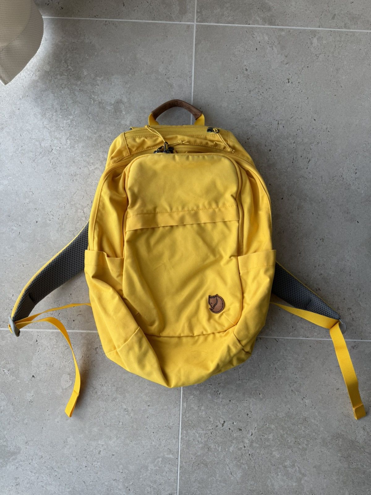 Fjallraven Fjallraven Raven 28 Backpack Size ONE SIZE - 1 Thumbnail